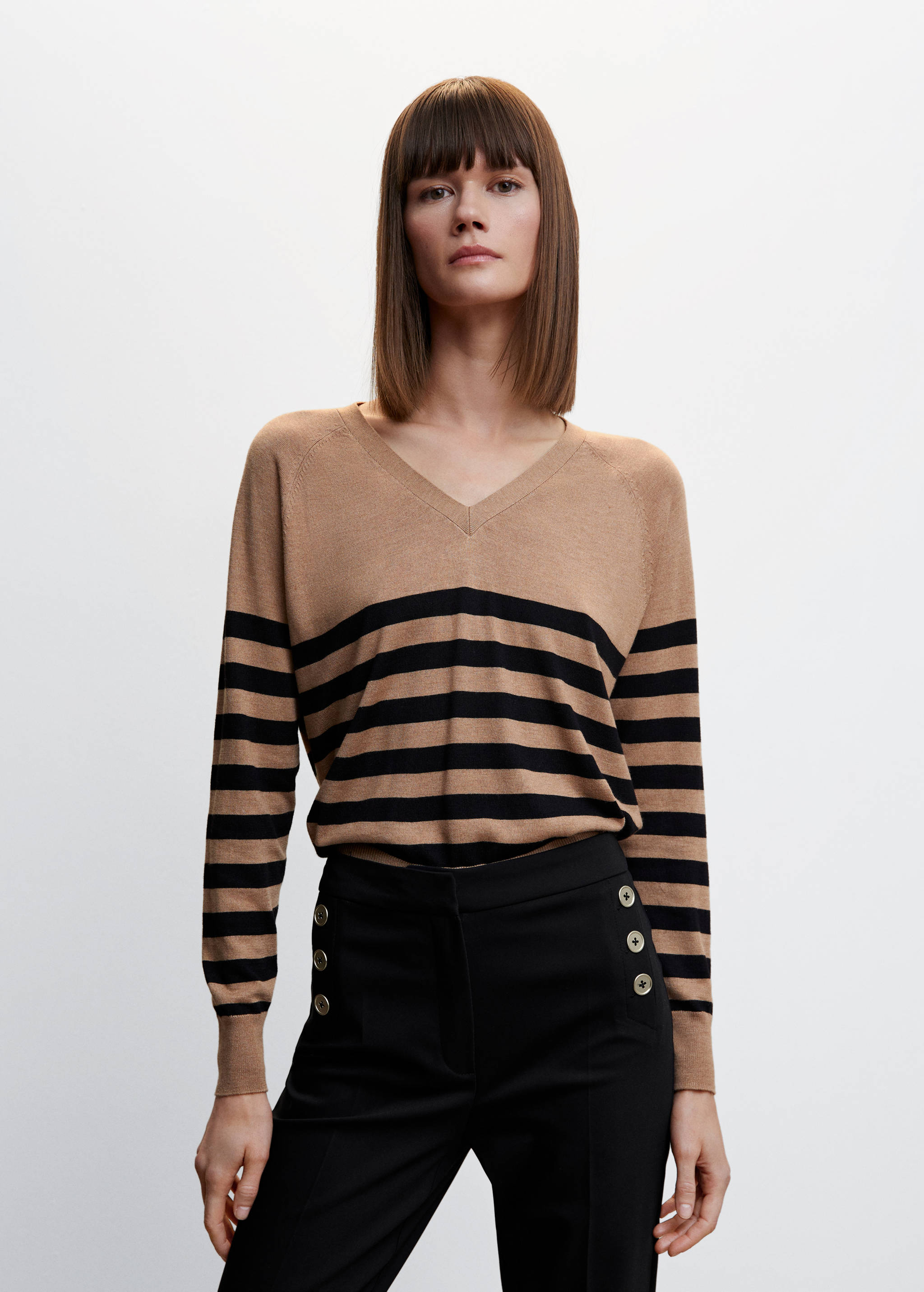 Cropped button pants - Details of the article 1