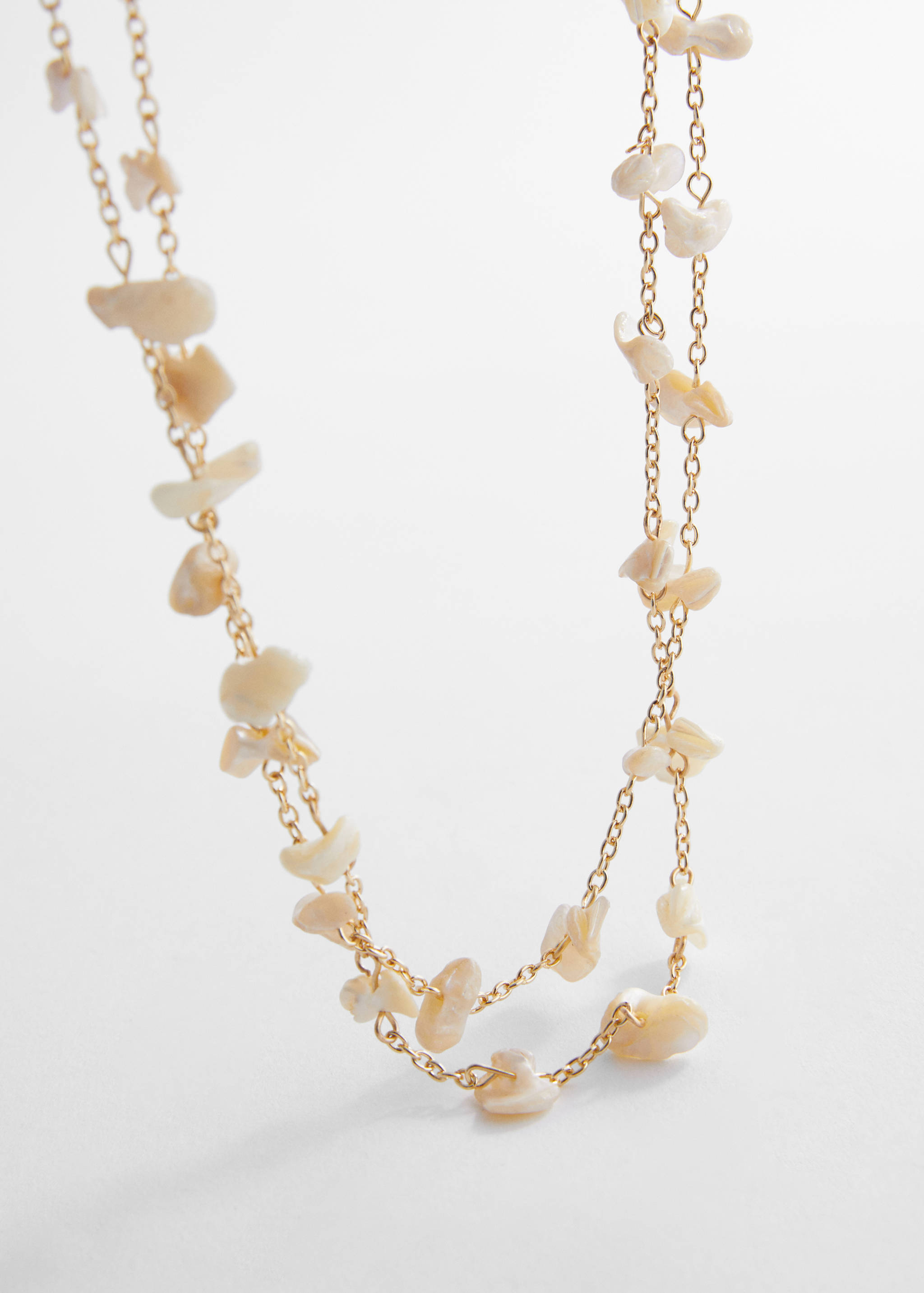 Collier perles nacre - Plan moyen