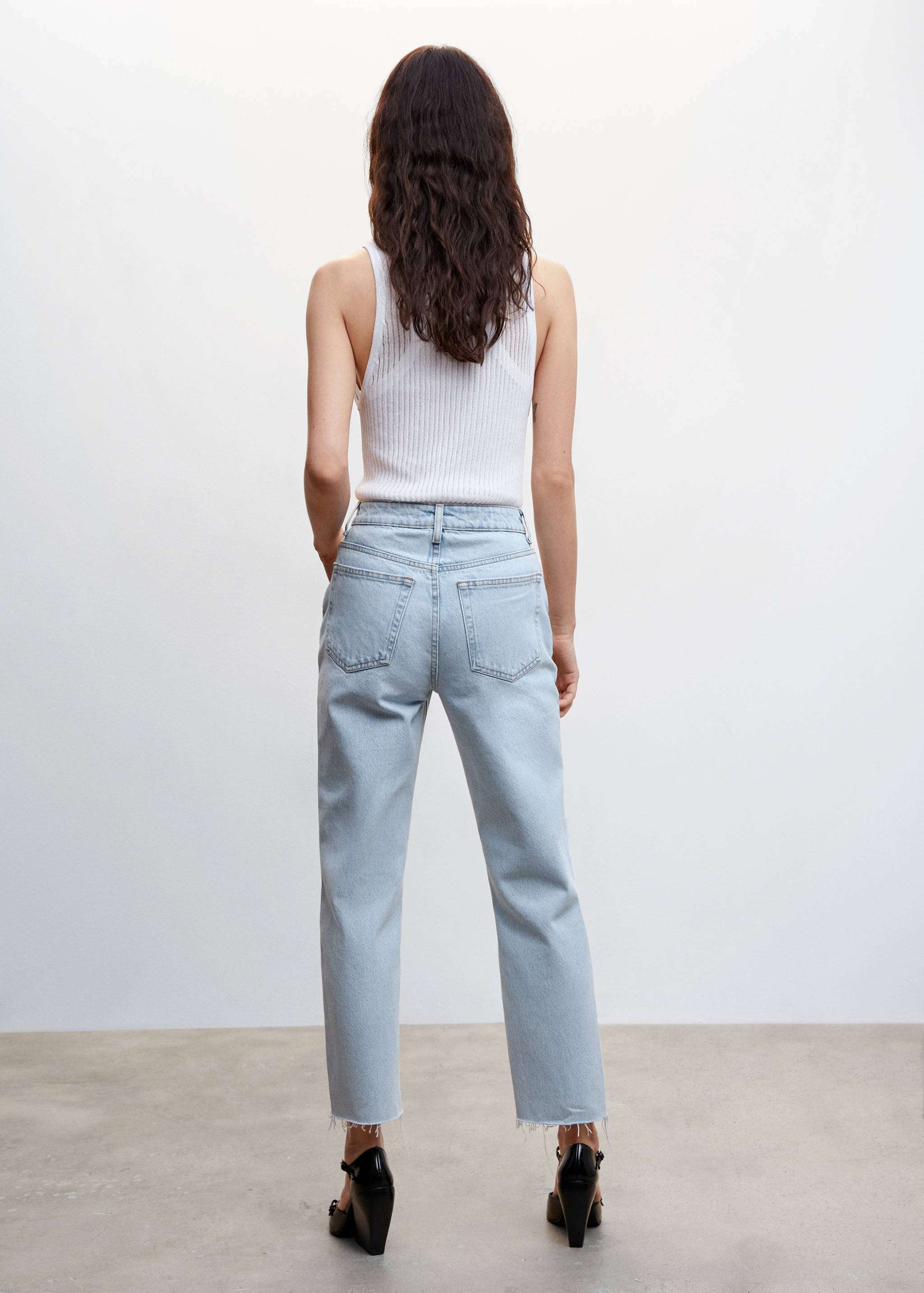High waist straight jeans - Reverse of the article