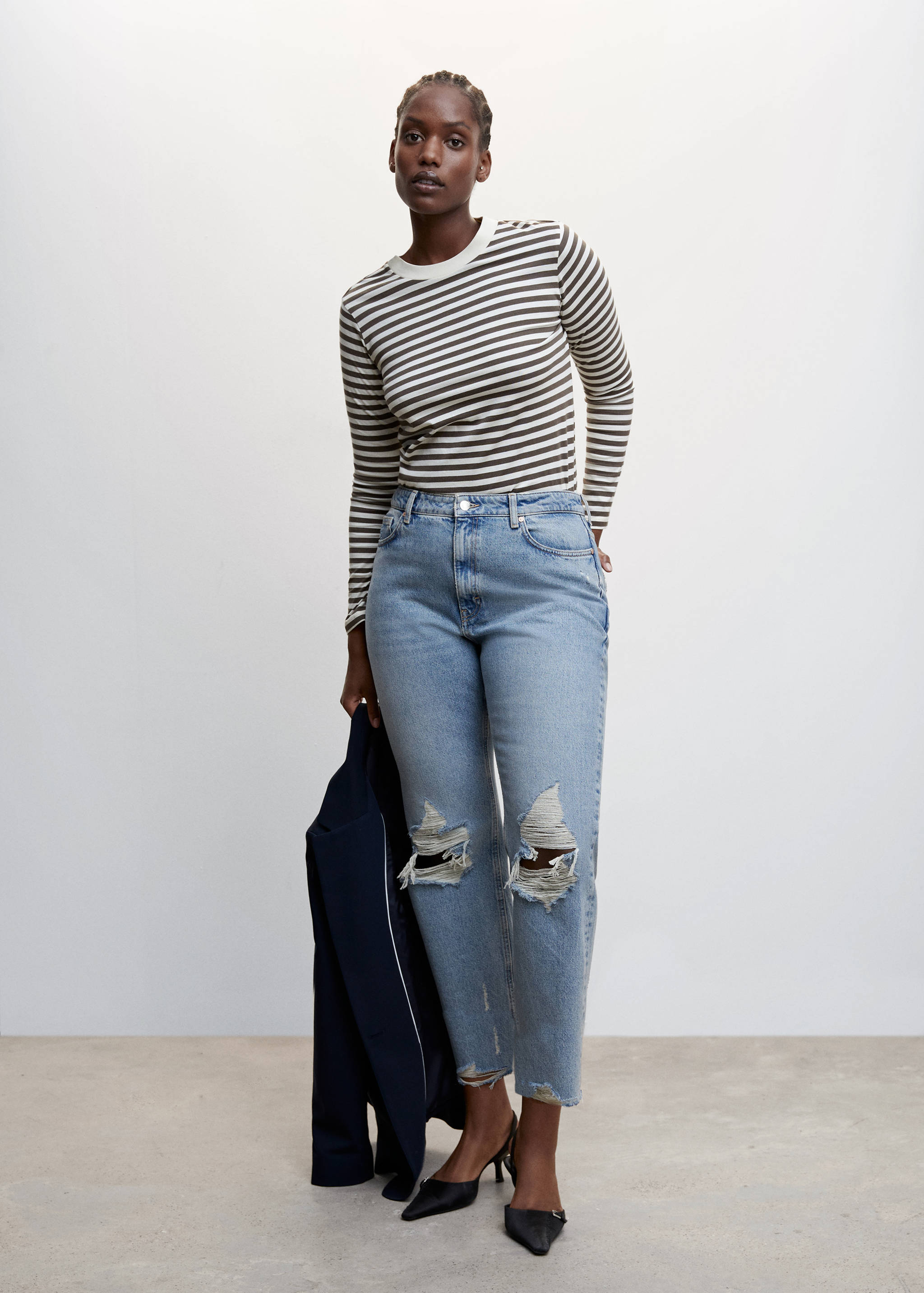 Jeans rectos tiro alto rotos - Detalle del artículo 3