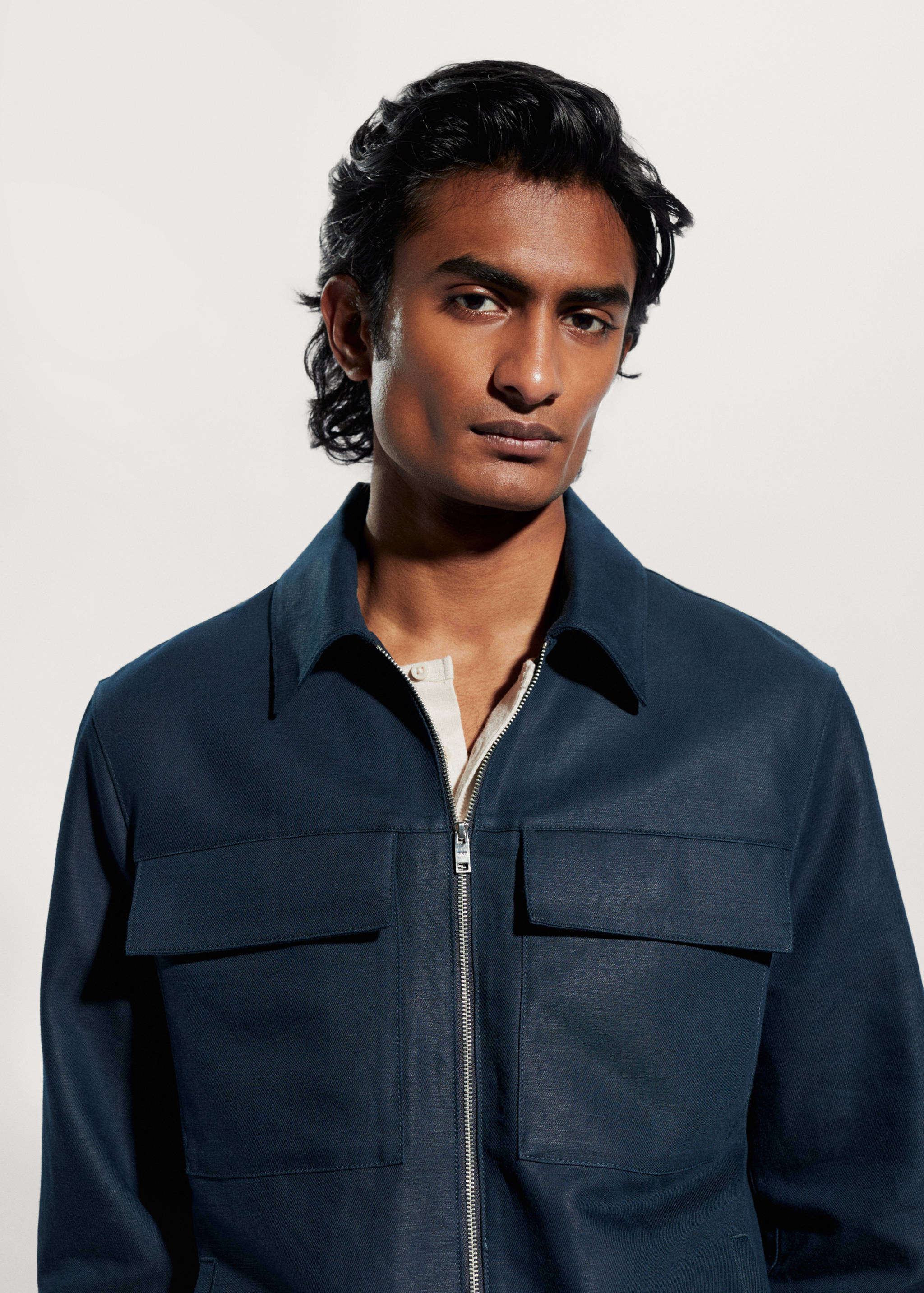 Льняная куртка с карманами - Деталь изделия 1