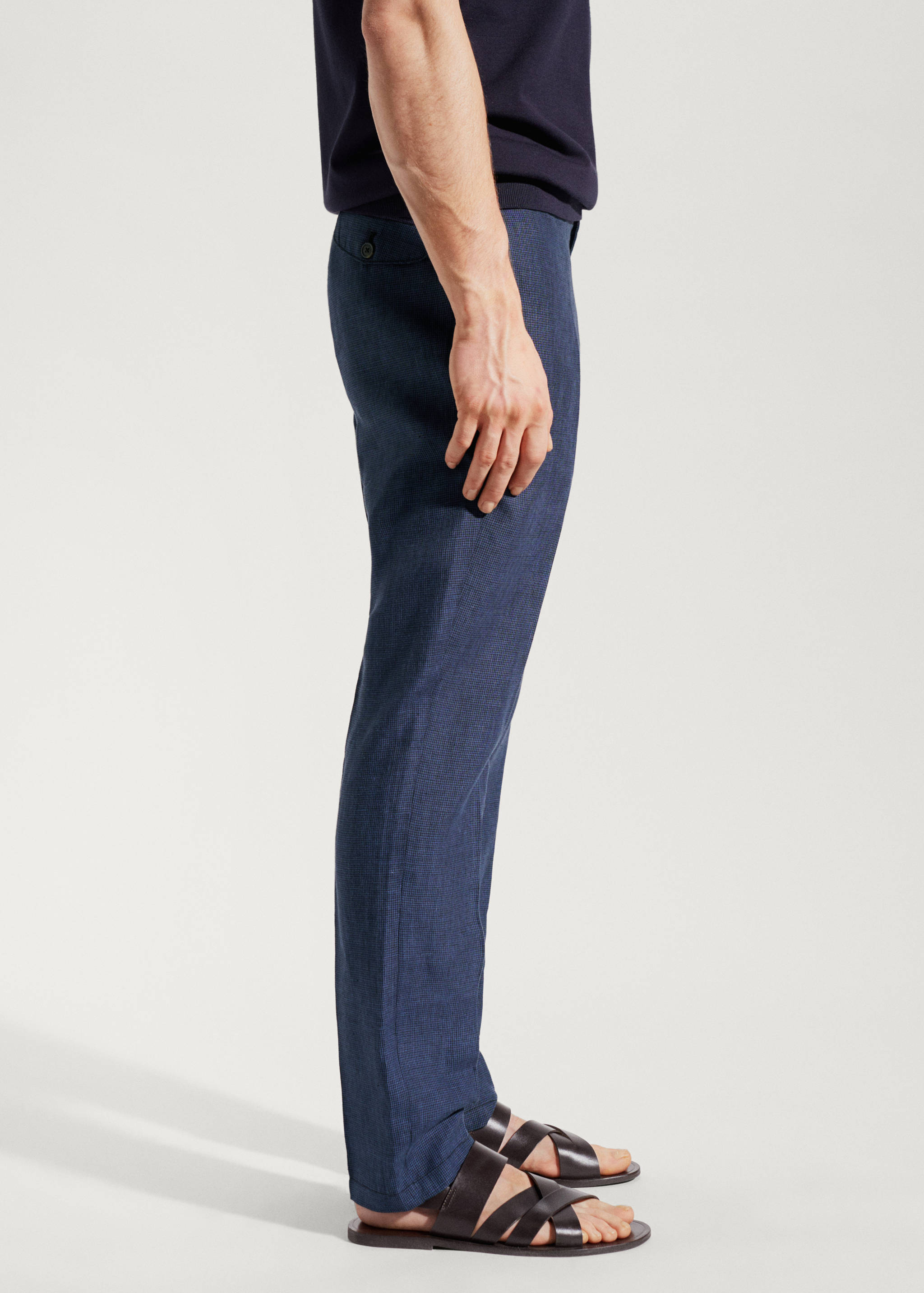 Slim-fit 100% linen trousers - Details of the article 4
