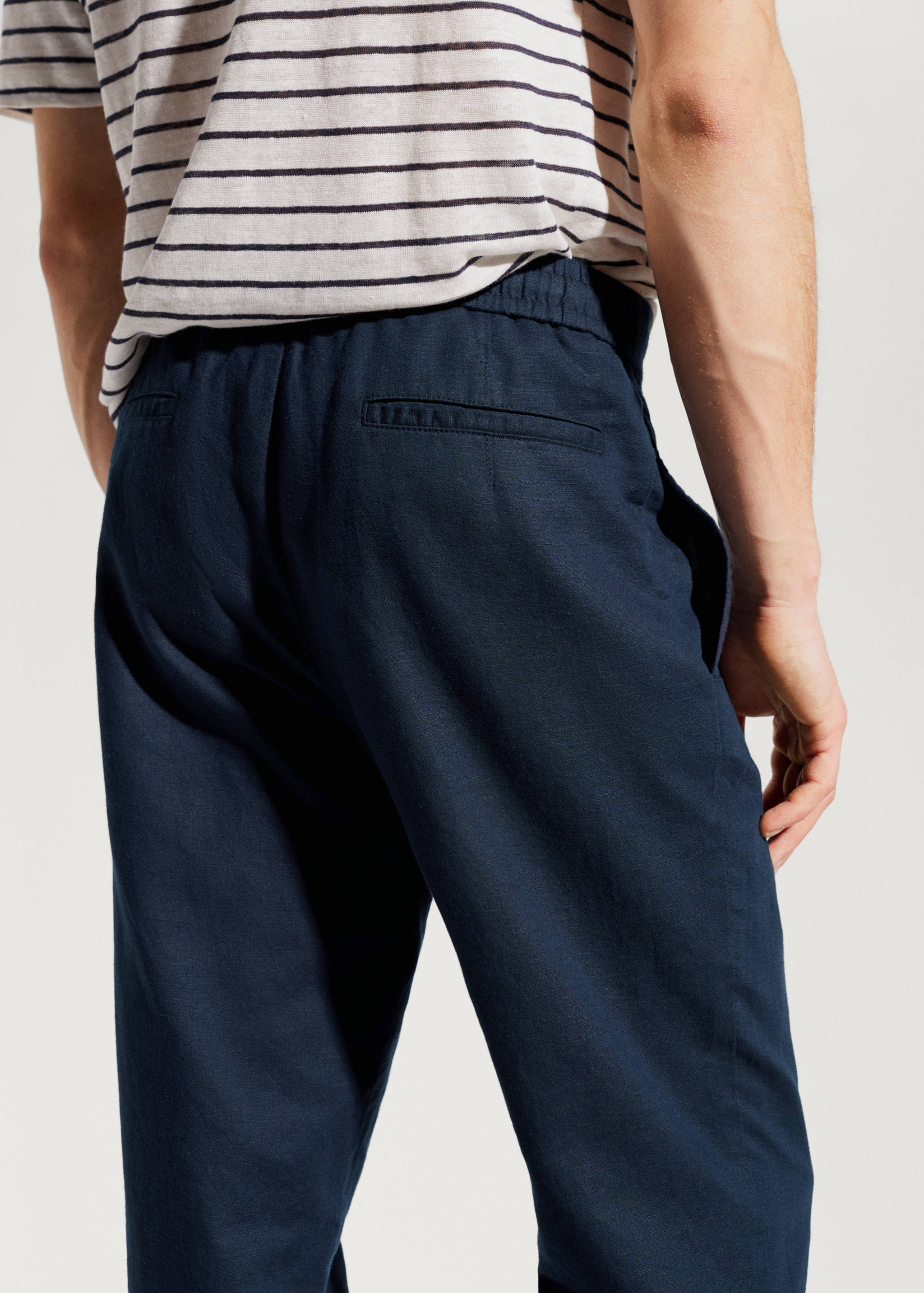 Slim fit linen trousers - Details of the article 2