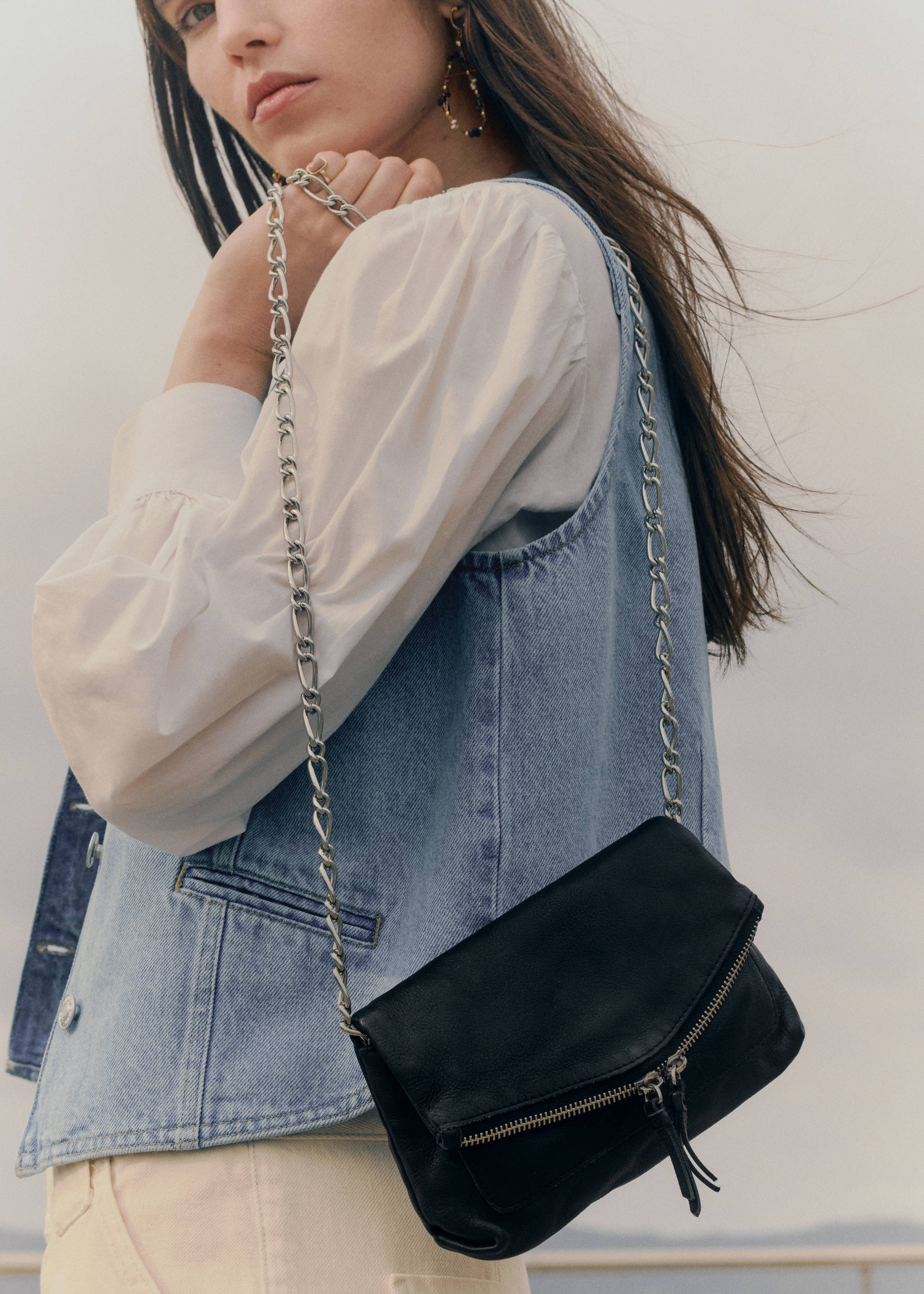 Кожаная сумка с цепочкой - Общий план