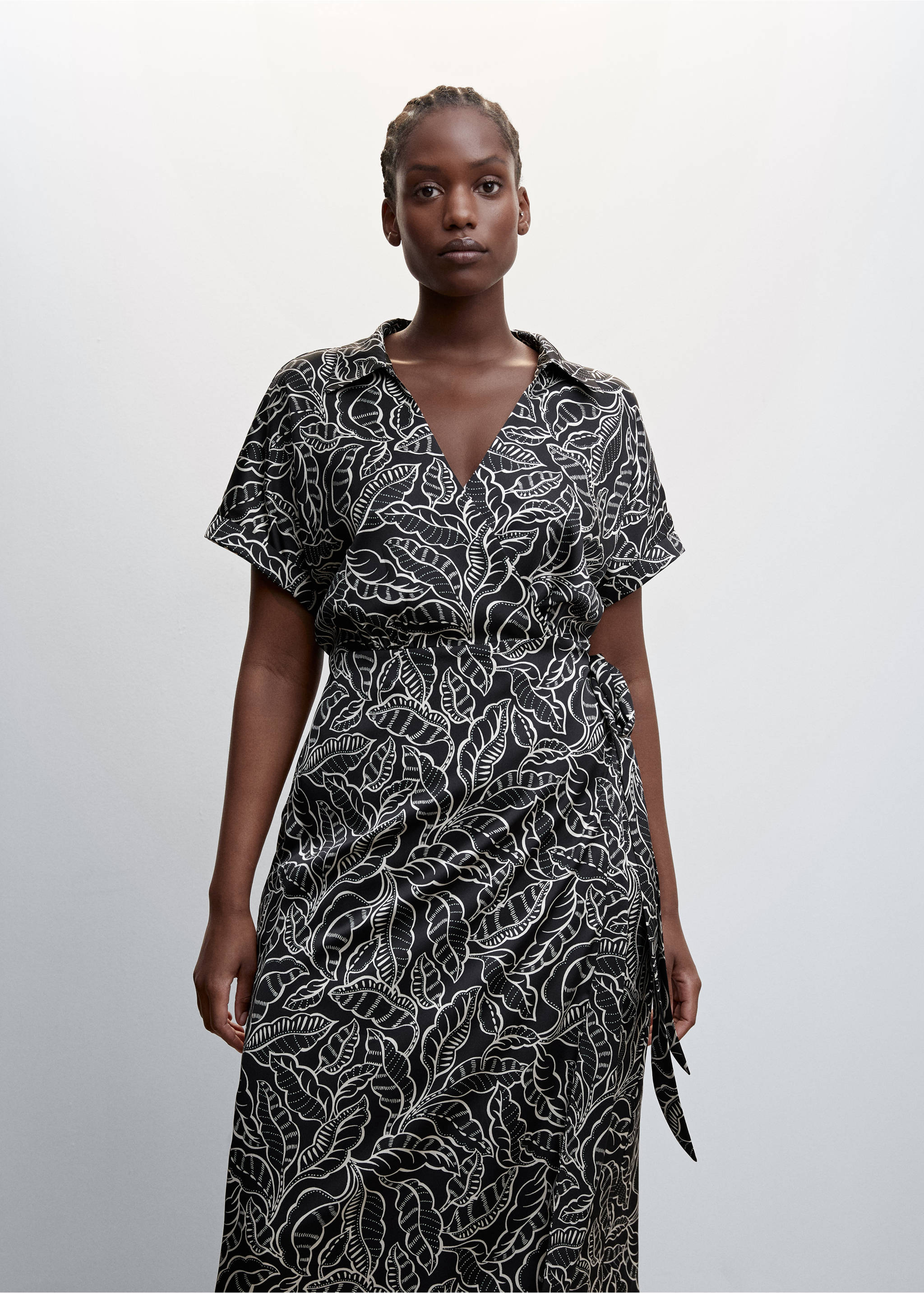 Robe cache-cœur imprimée - Détail de l'article 5, Noir. Ref: 47017118-00.