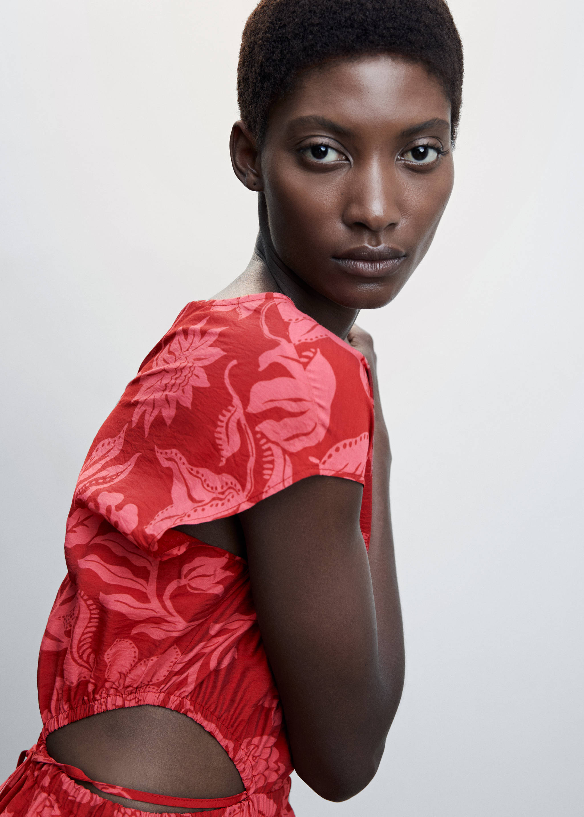 Robe fendue sur les côtés - Détail de l'article 1