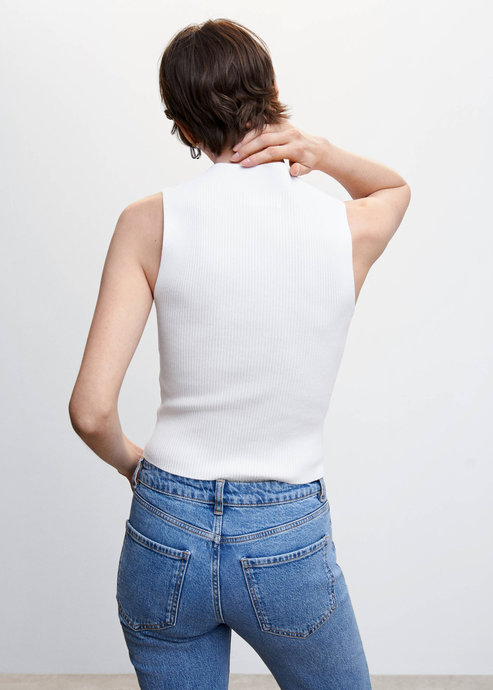 Perkins-neck ribbed top - Reverse of the article