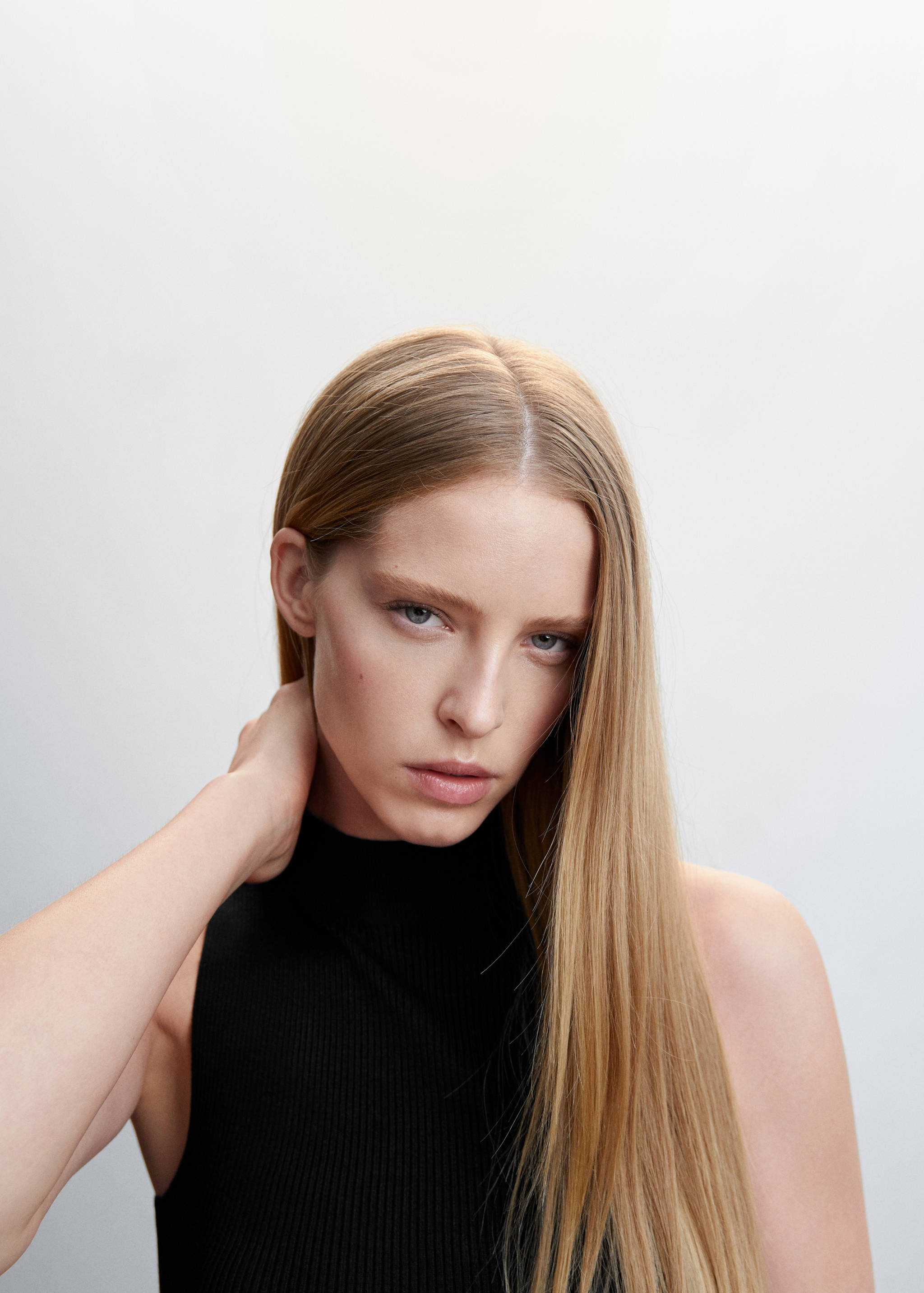 Perkins-neck ribbed top - Reverse of the article