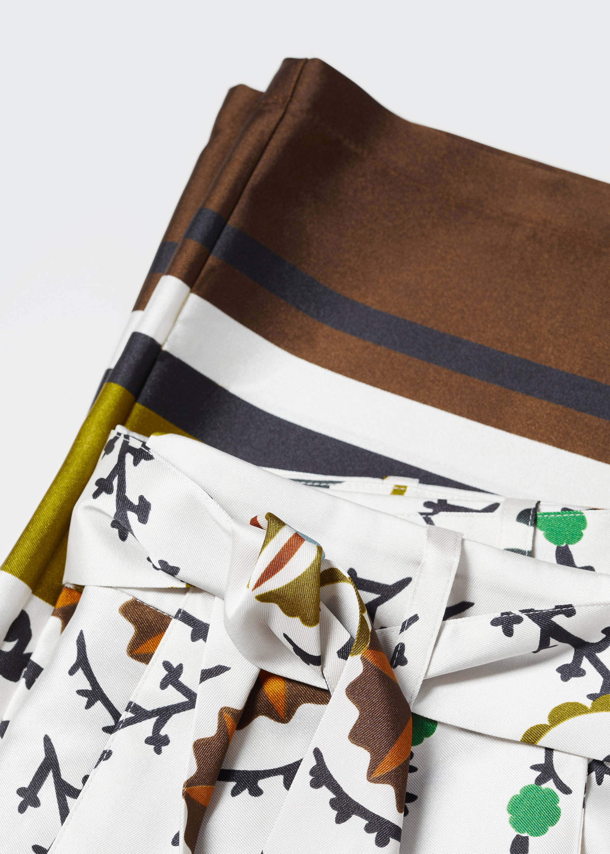 Pantalon satiné imprimé - Détail de l'article 8