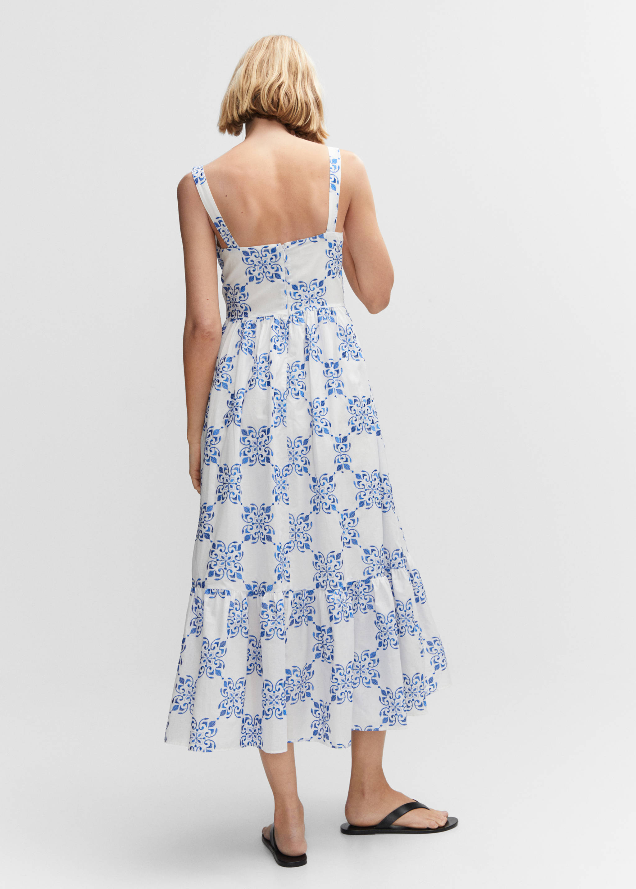 Robe évasée brodée - Verso de l’article