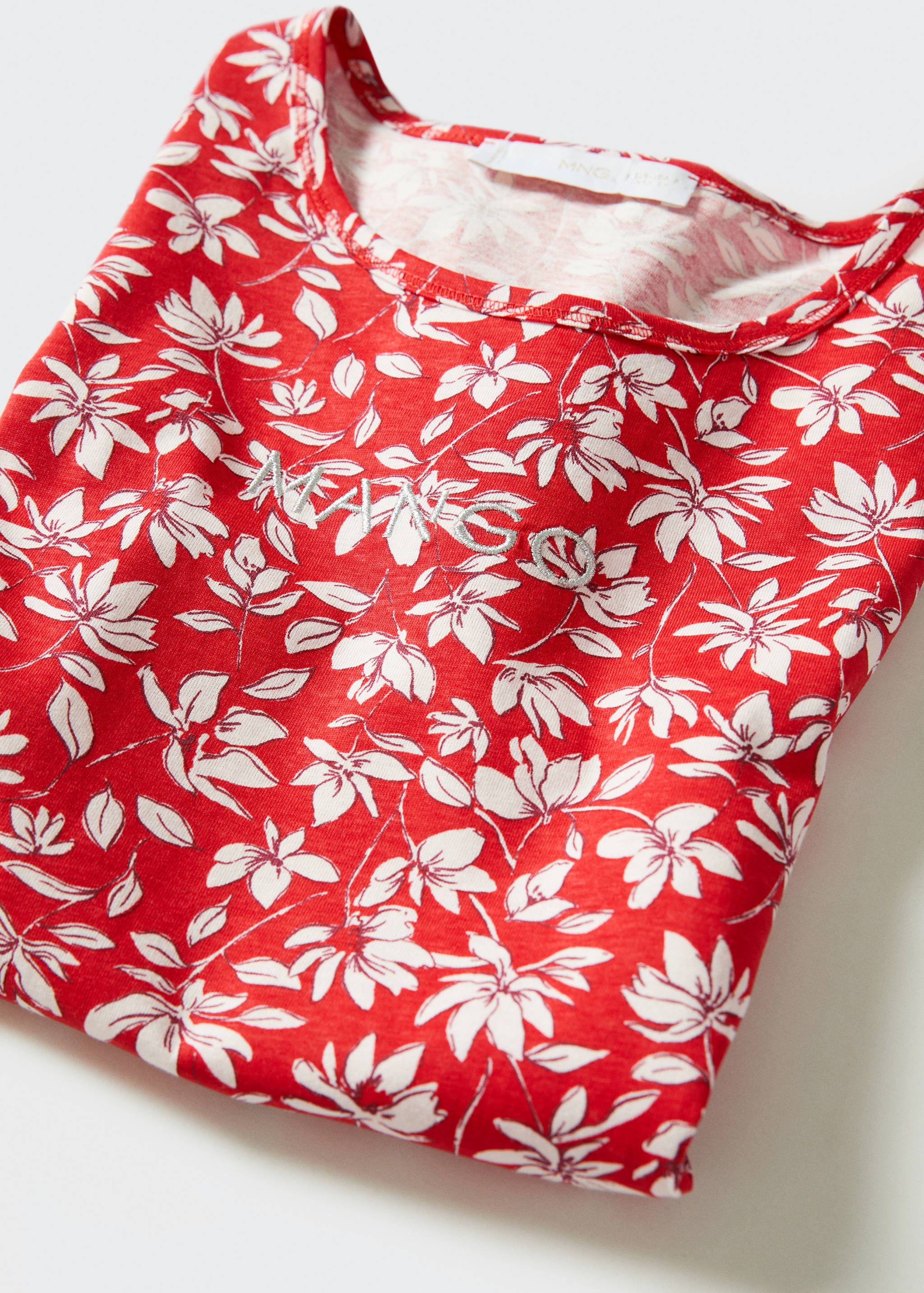 تي شيرت مطبوع عليه شعار مطرز - تفاصيل المنتج 8