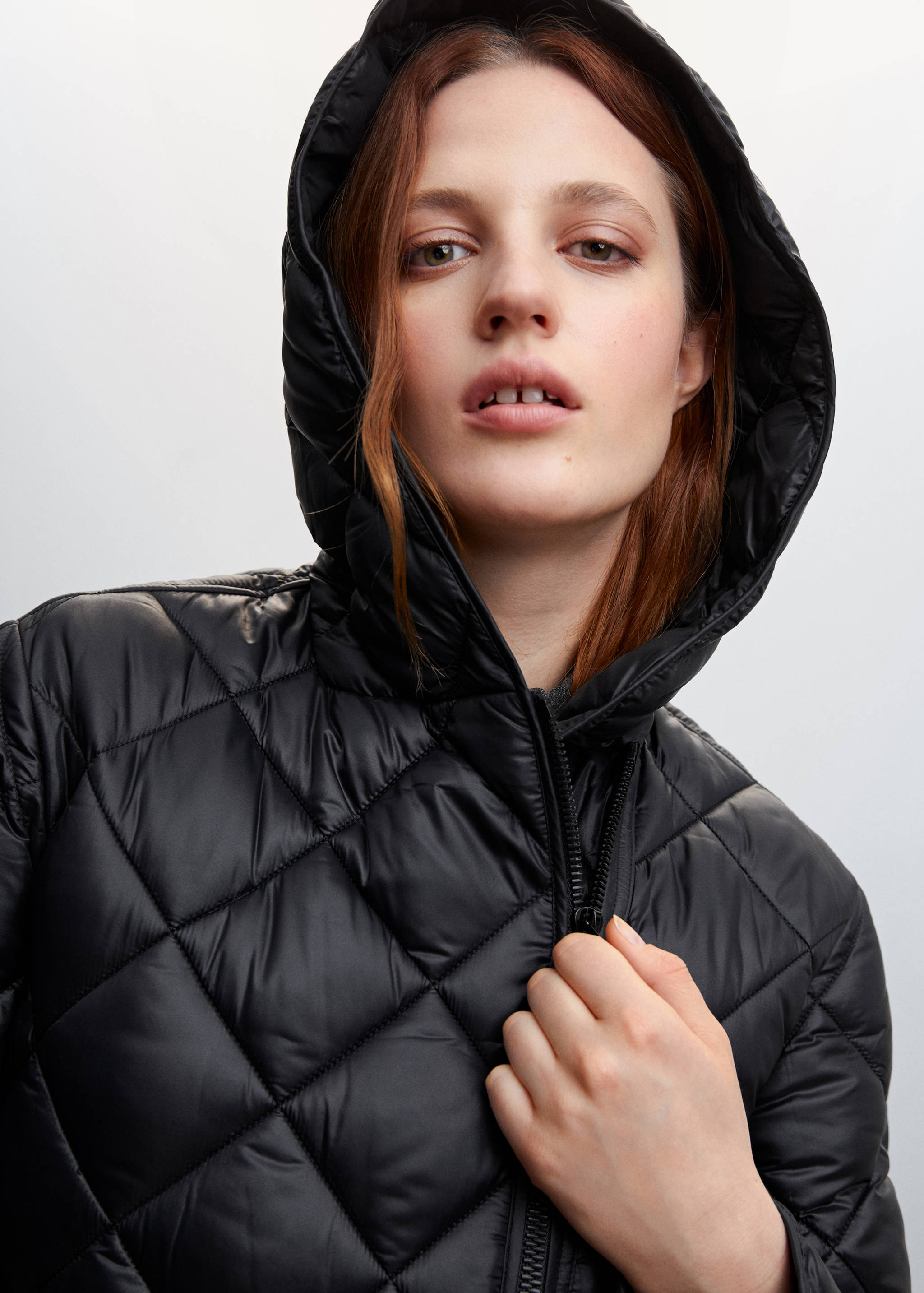 Hood quilted coat - Details of the article 1