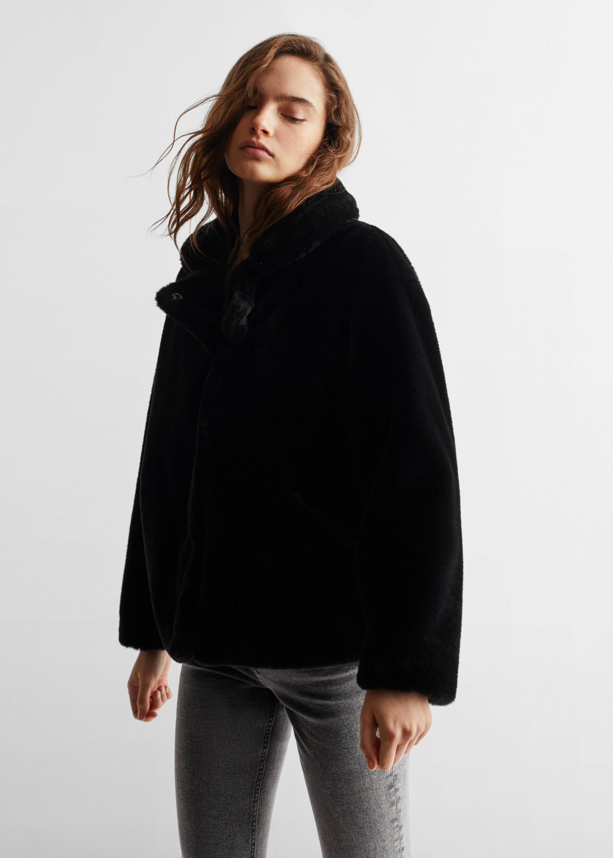 Fur-effect coat - Medium plane