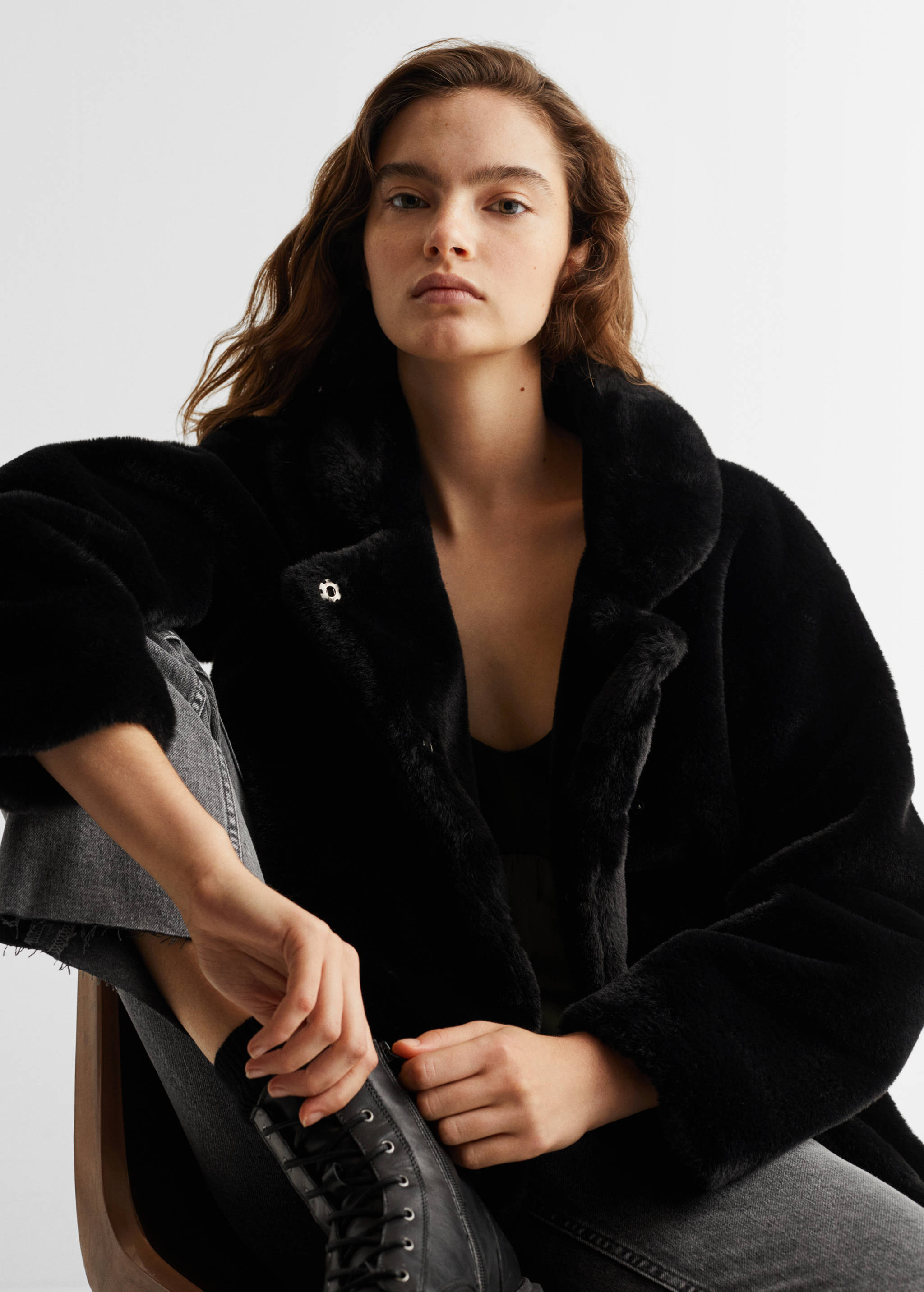 Fur-effect coat - Details of the article 2