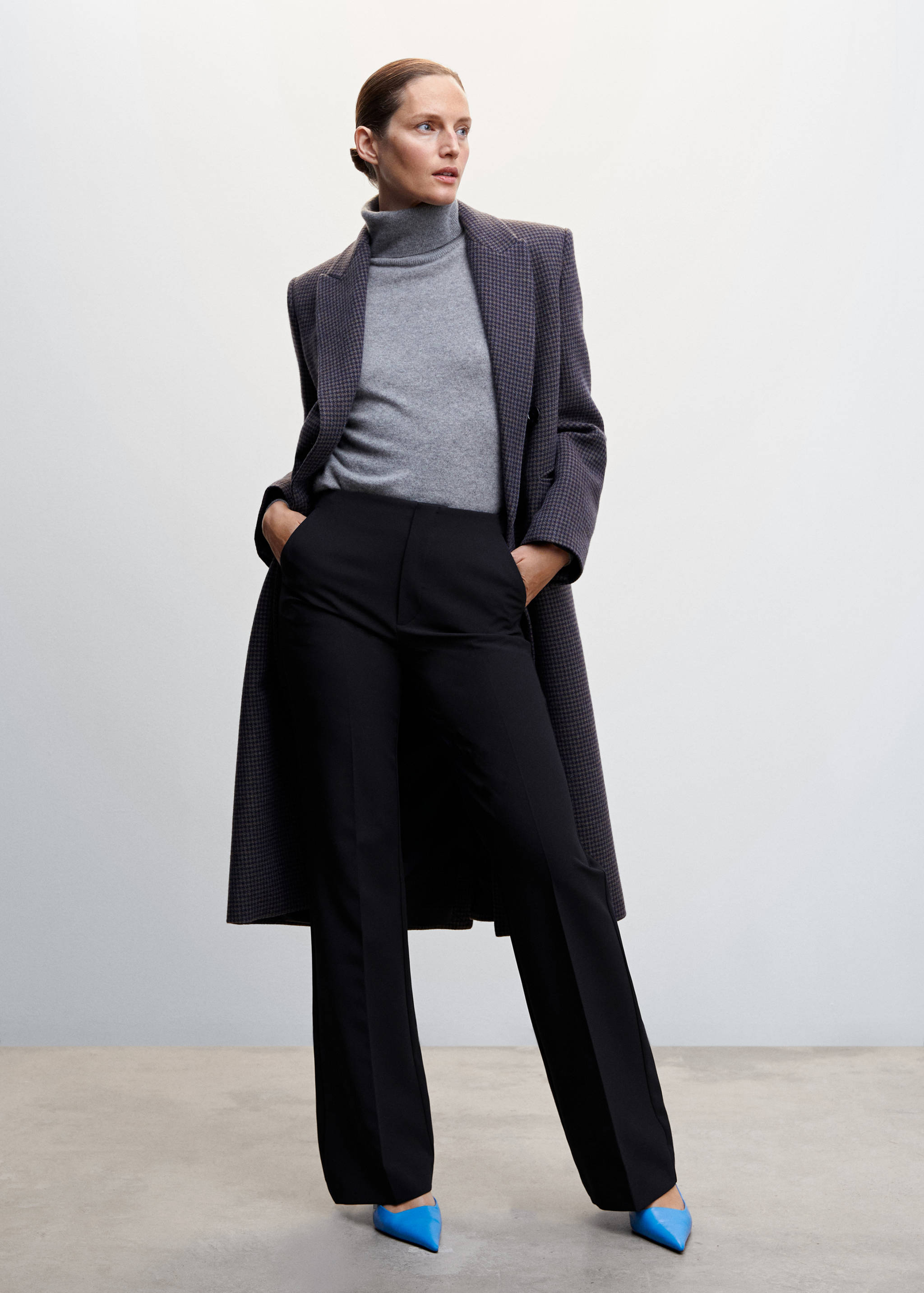 Wide leg fluid trousers - General plane