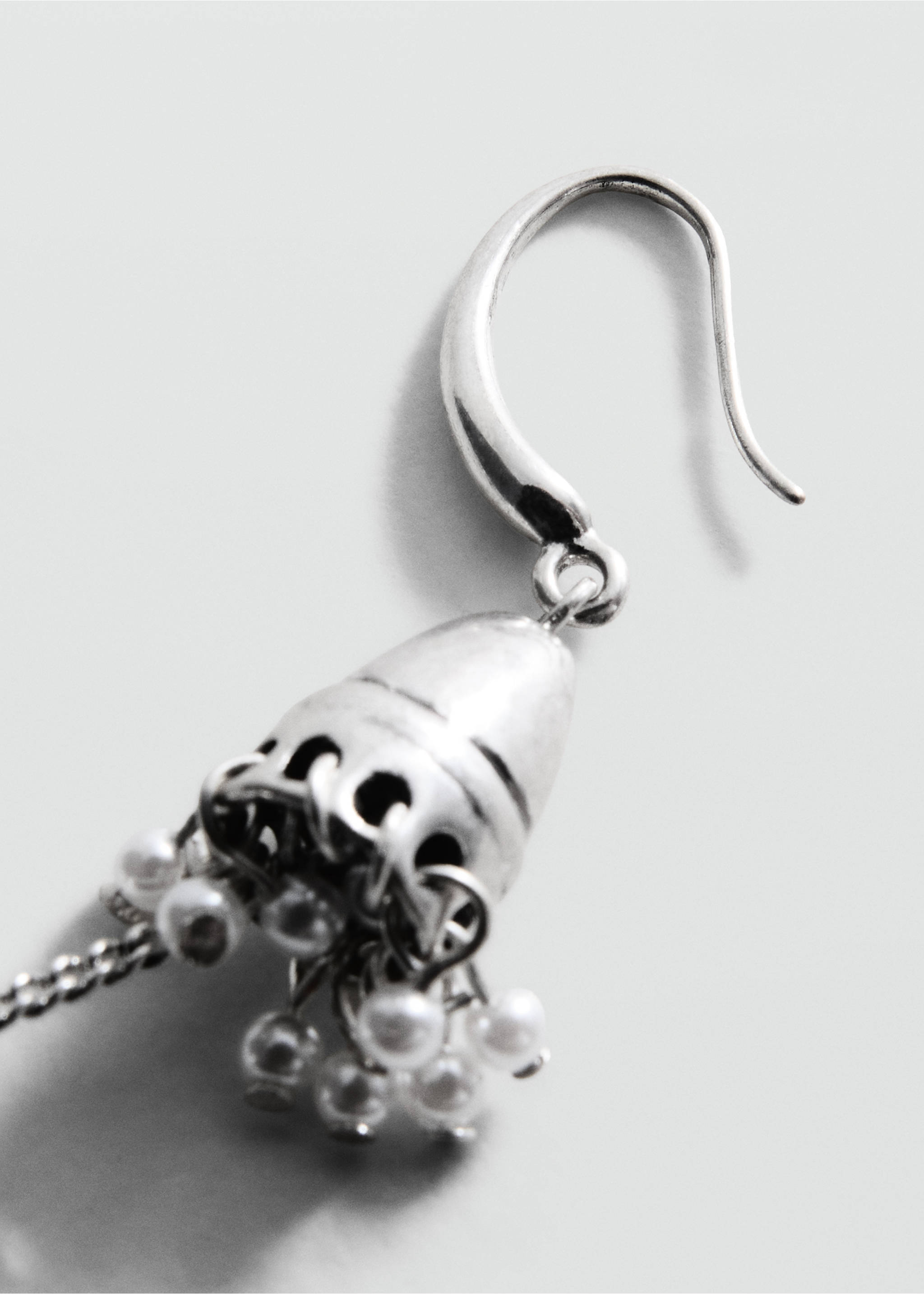 Boucles d'oreilles pendantes perles - Détail de l'article 1, Argent. Ref: 47021384-00.