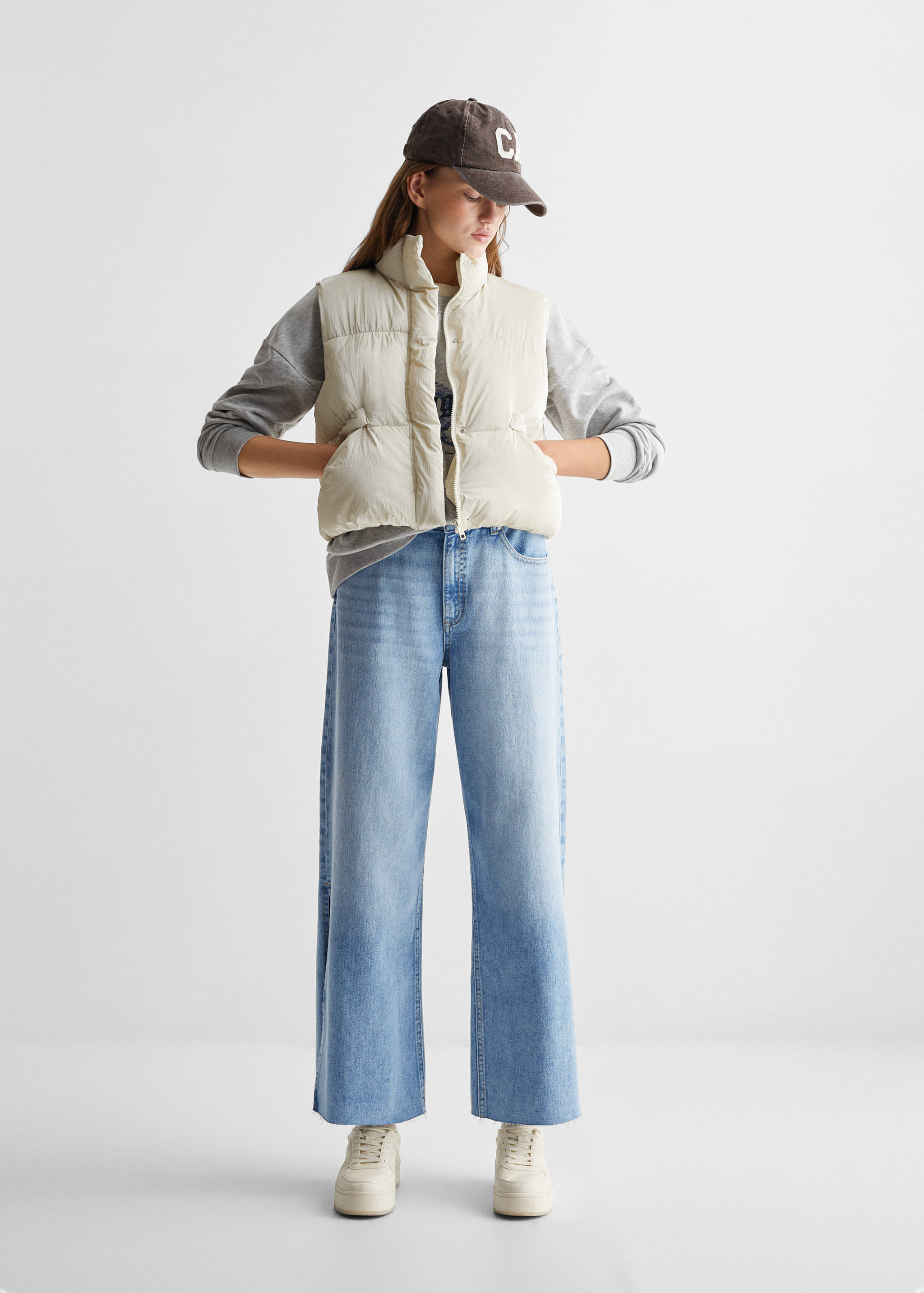 Shiny quilted gilet - General plane