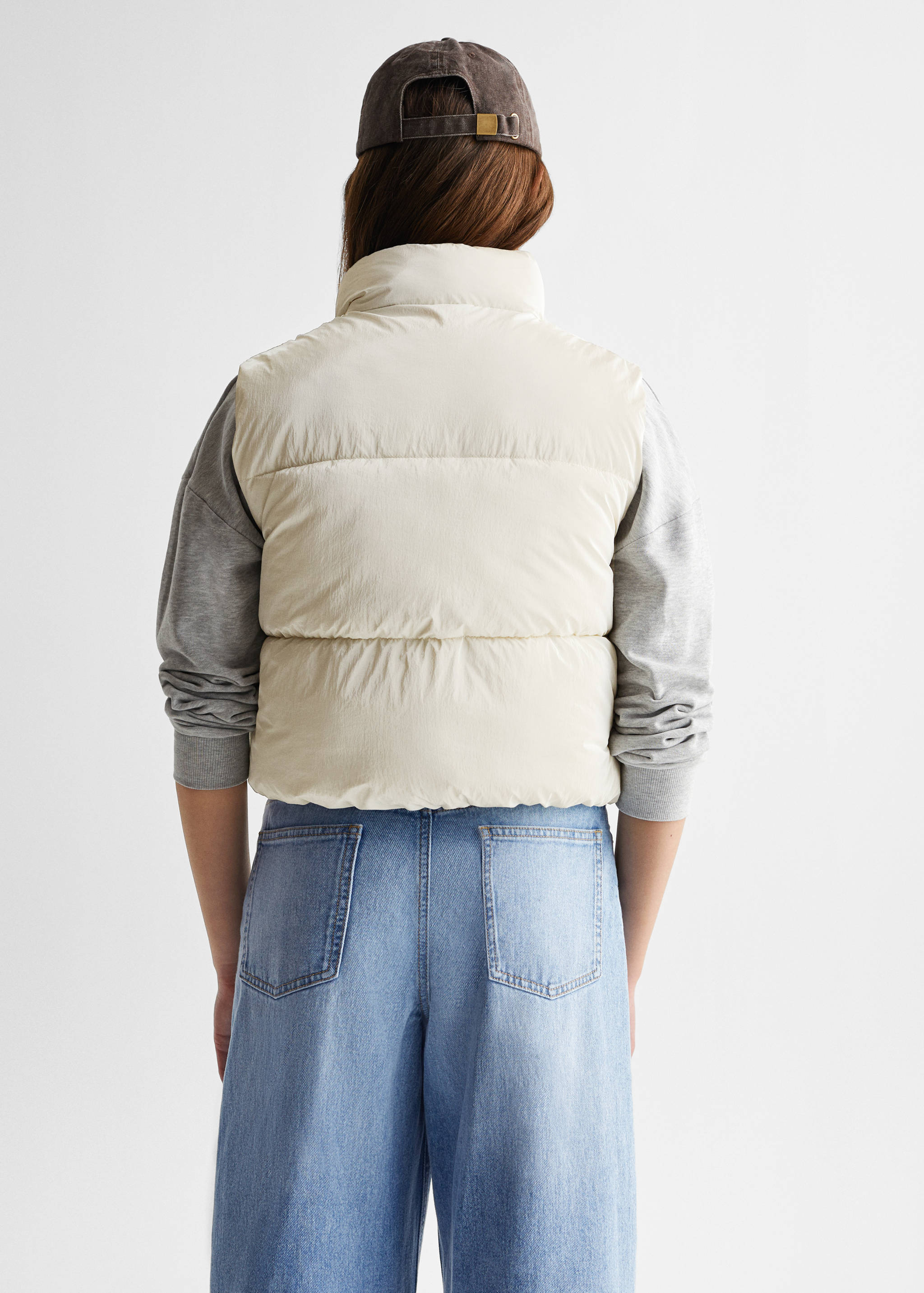 Shiny quilted gilet - Reverse of the article