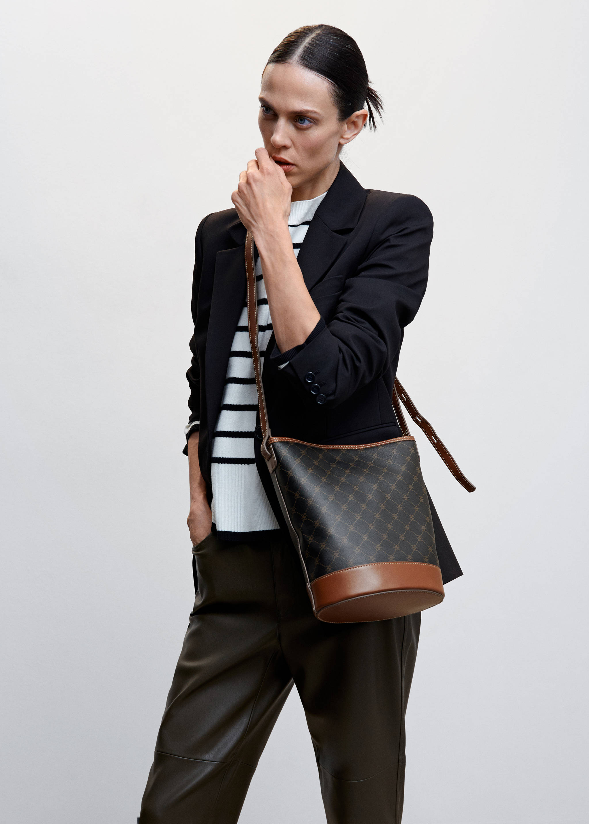 Сумка-ведро с принтованным логотипом - Общий план