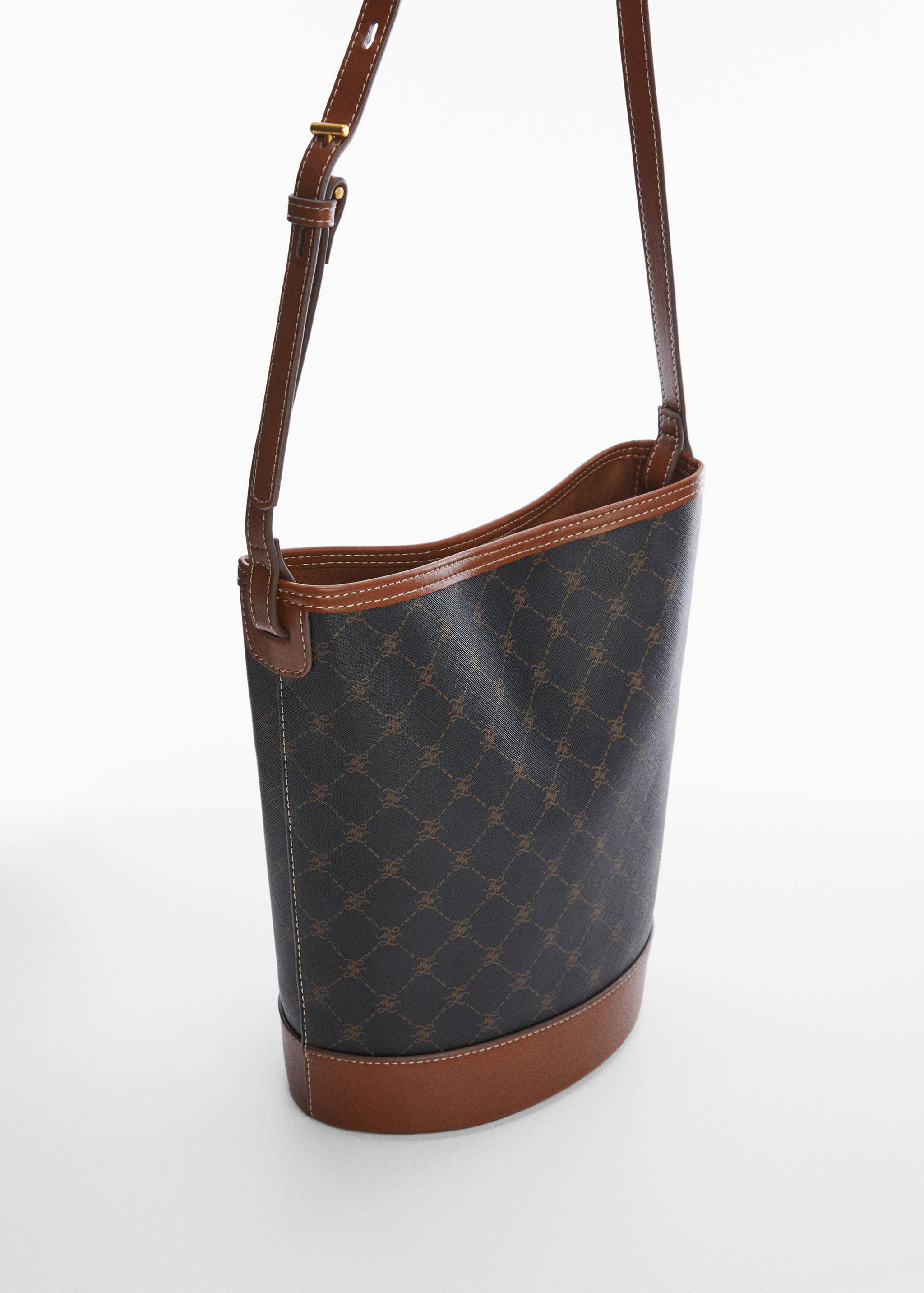 Сумка-ведро с принтованным логотипом - Средний план