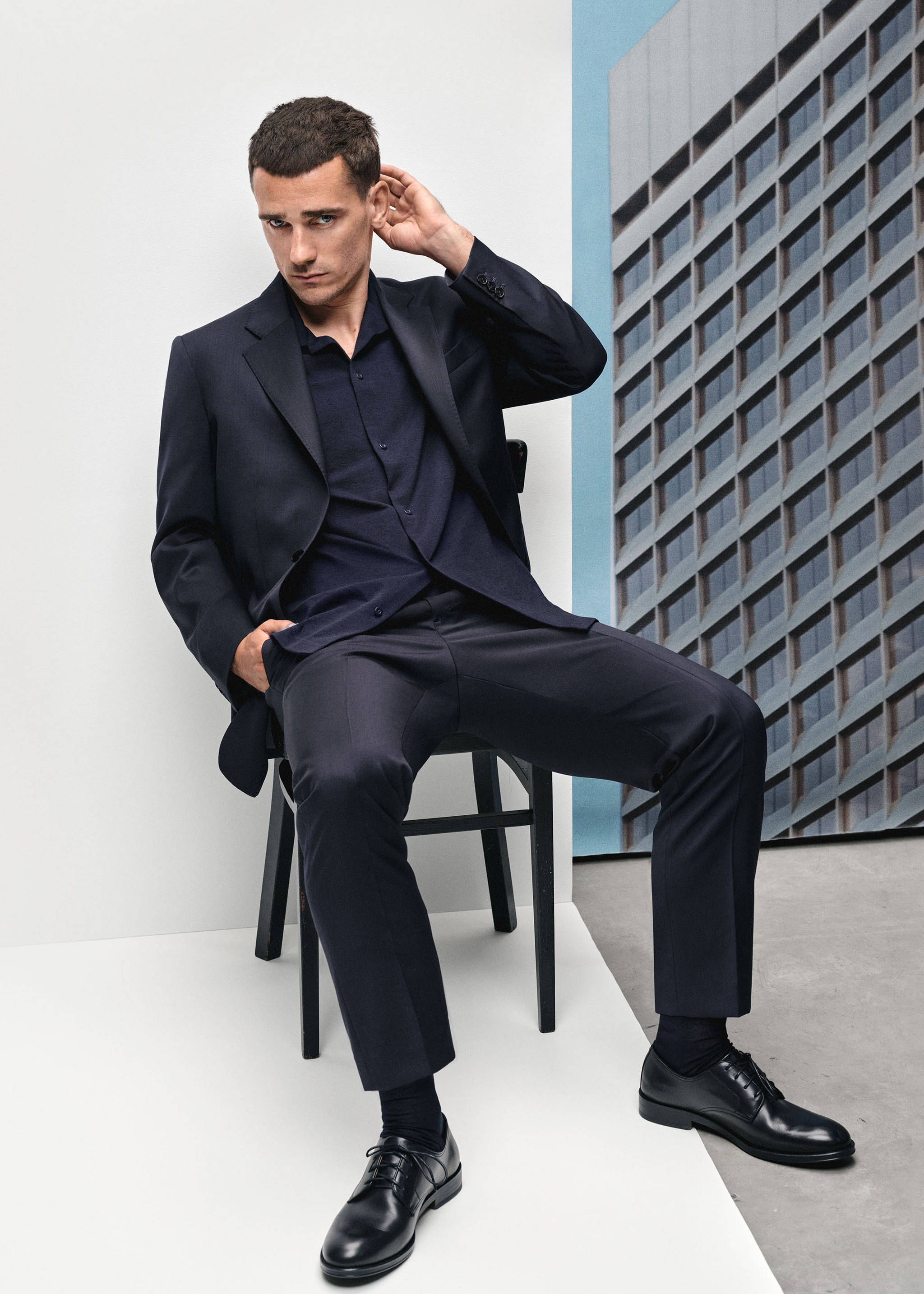 Slim fit virgin wool suit trousers - Details of the article 5