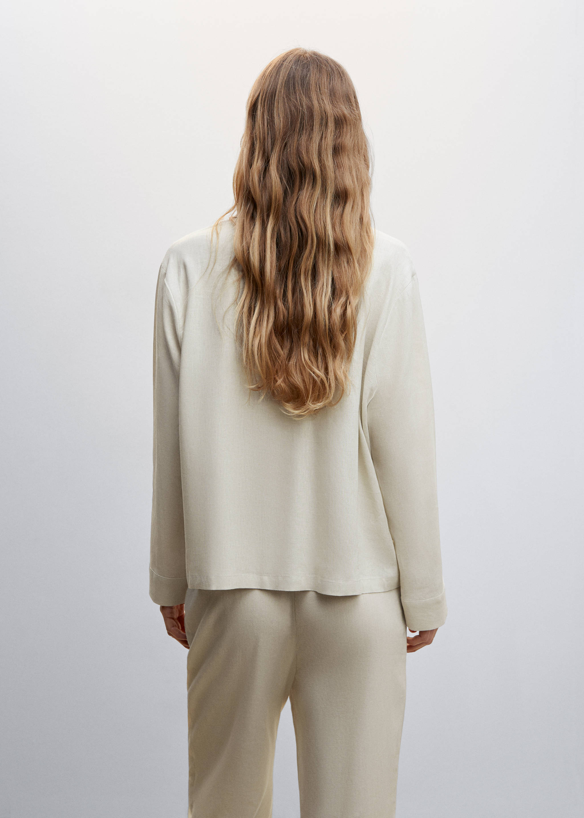 Пижамная рубашка изо льна - Обратная сторона изделия