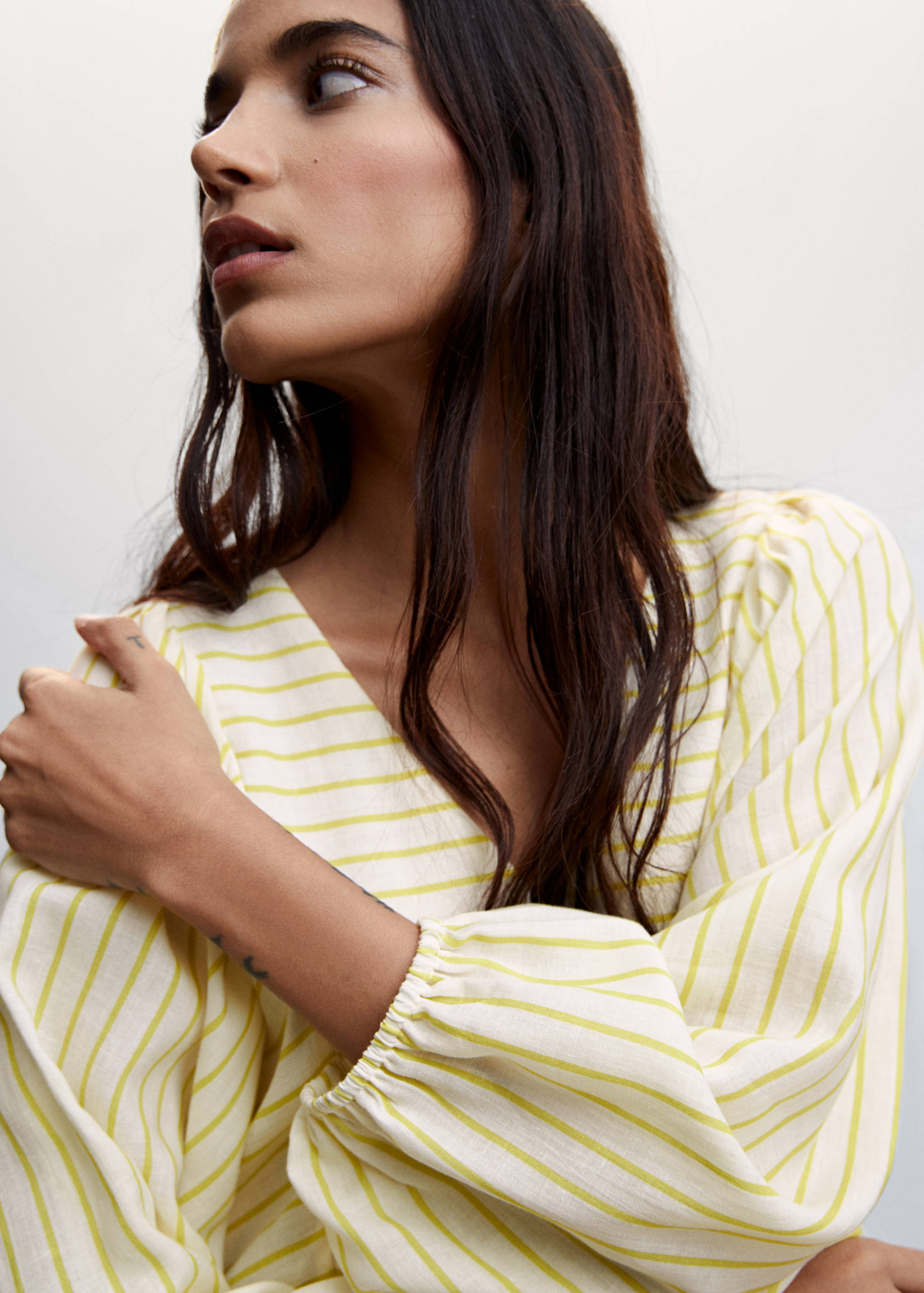 Robe manches bouffantes - Détail de l'article 1