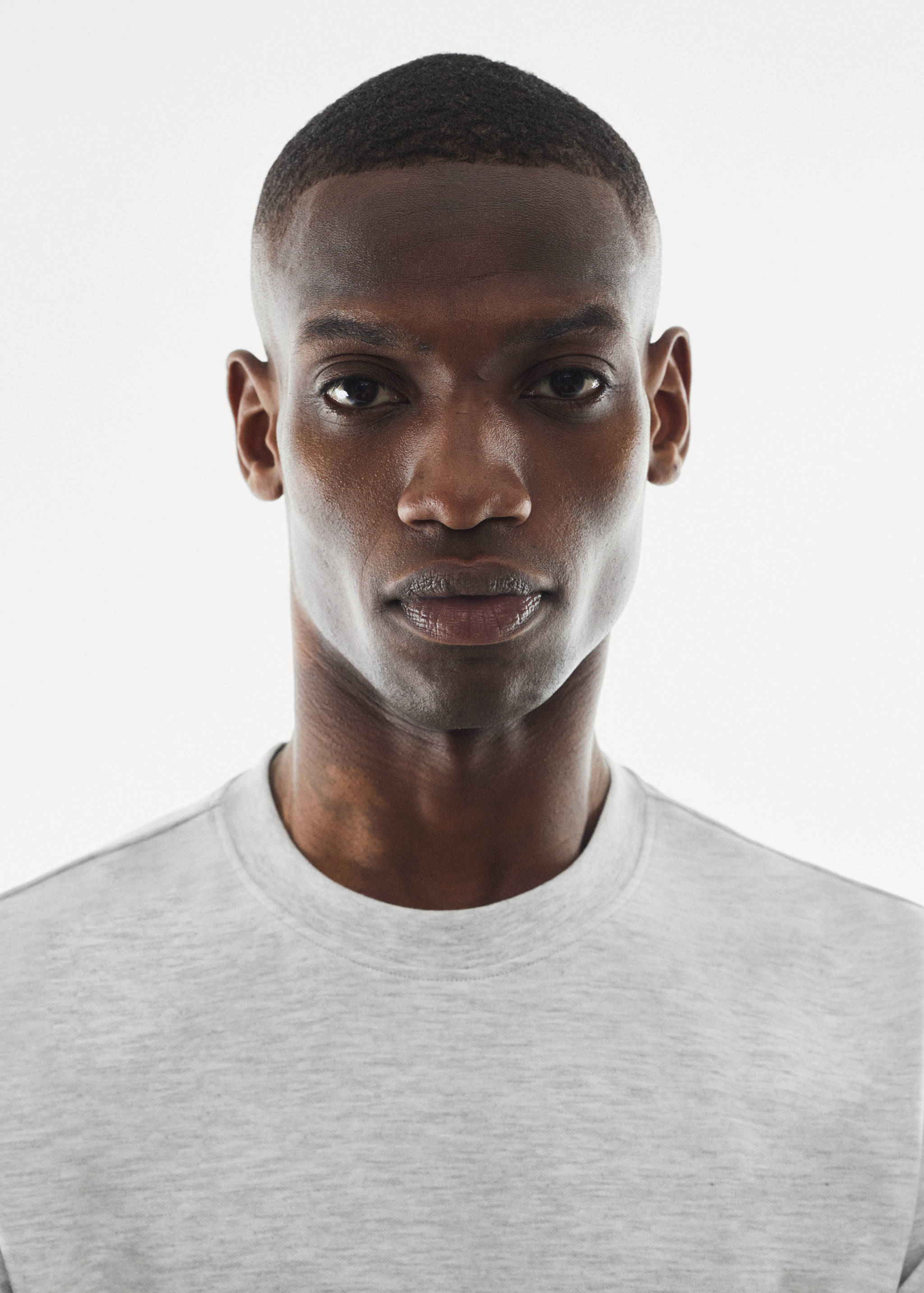 Breathable cotton t-shirt - Details of the article 1