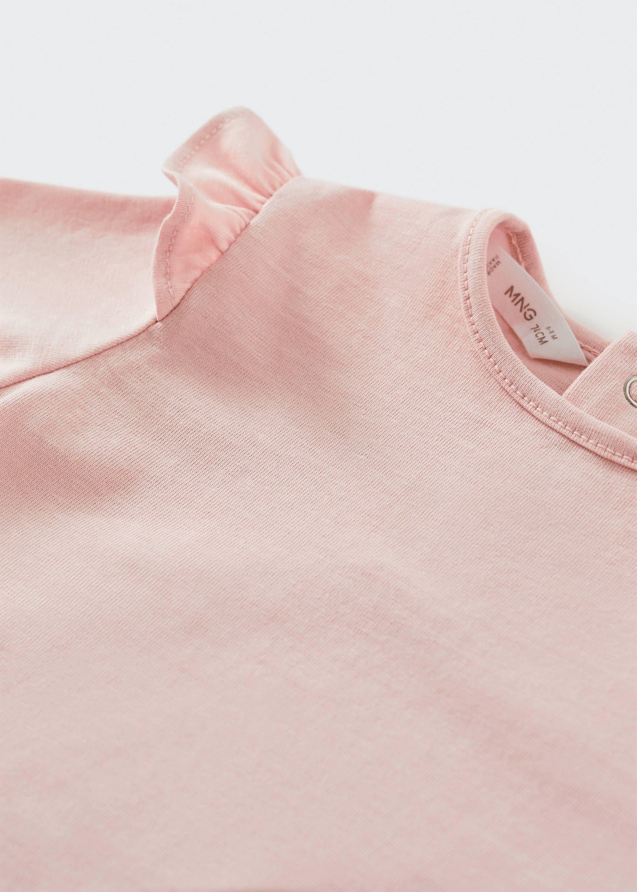 Long -sleeved t-shirt with ruffles - Details of the article 0