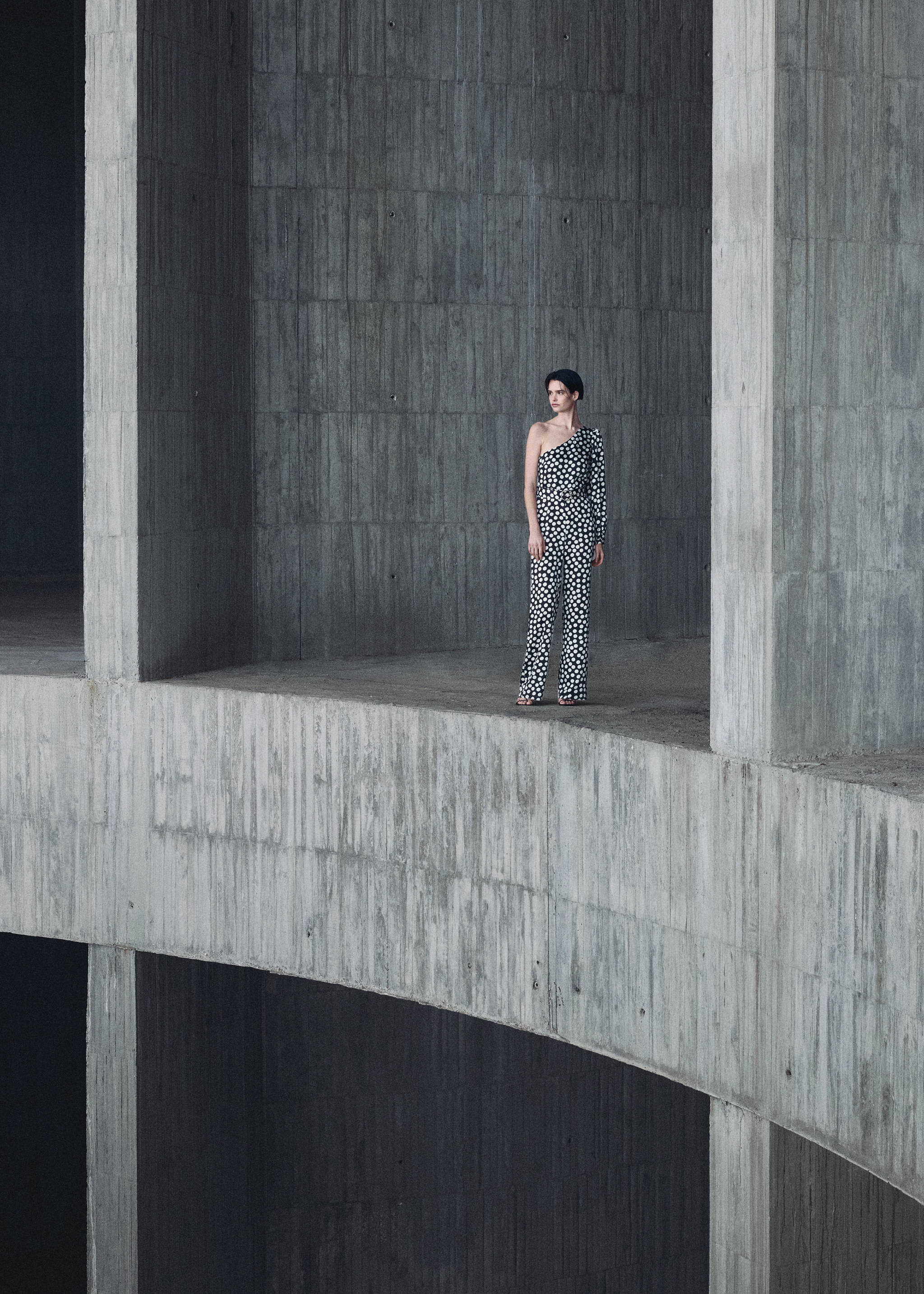 Mono asimétrico lunares - Detalle del artículo 6