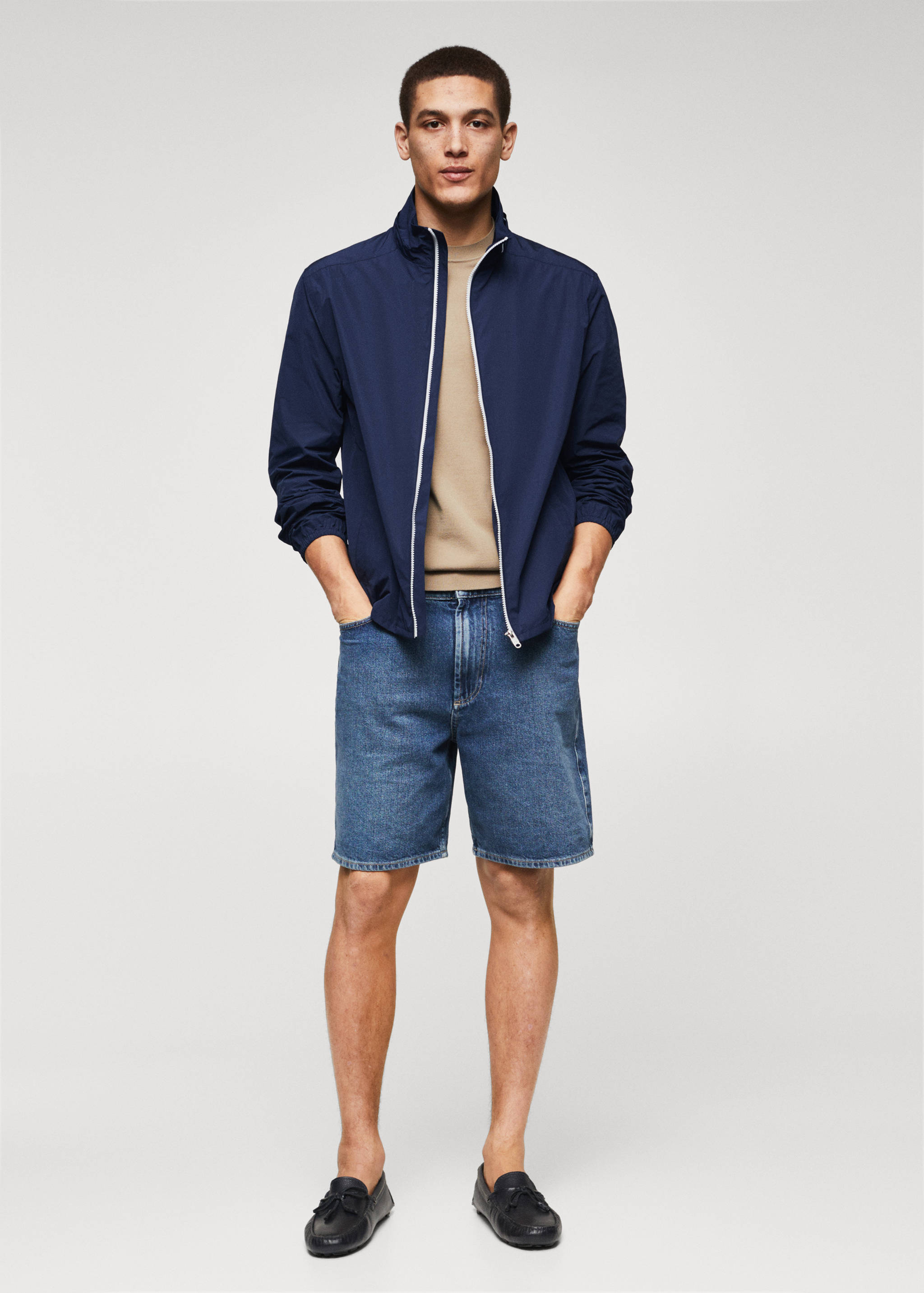 Water-repellent hooded jacket - General plane