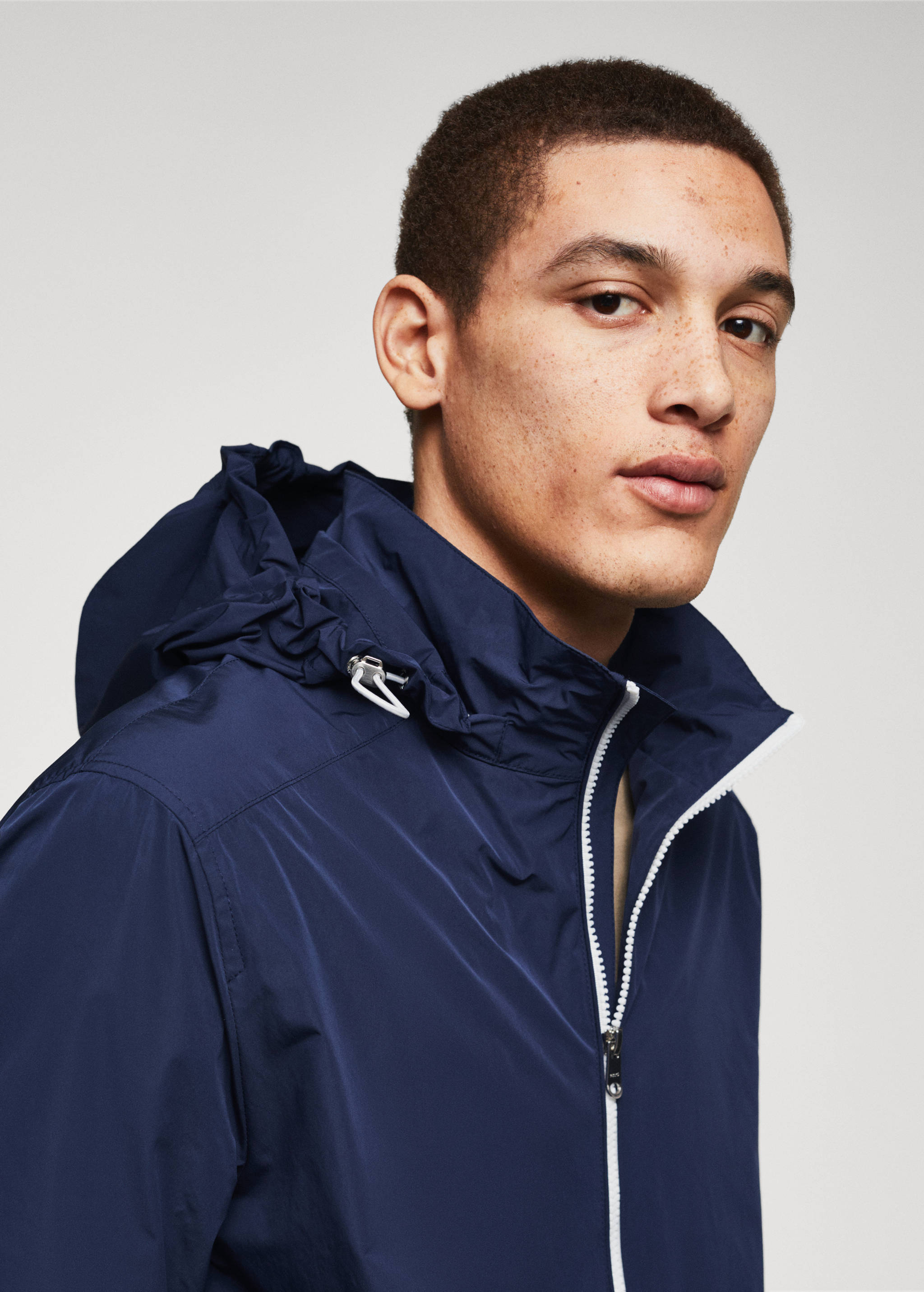 Water-repellent hooded jacket - Details of the article 4