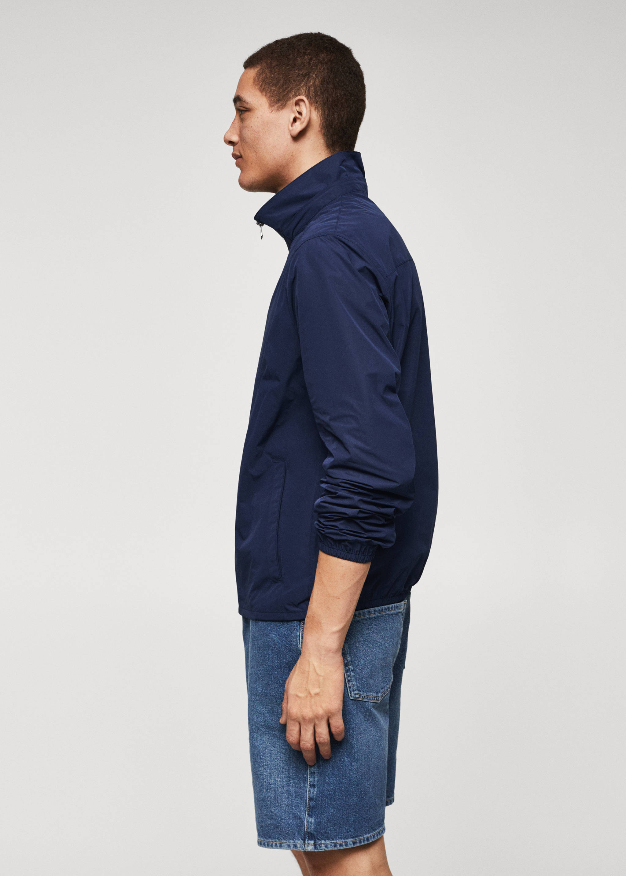 Water-repellent hooded jacket - Details of the article 2