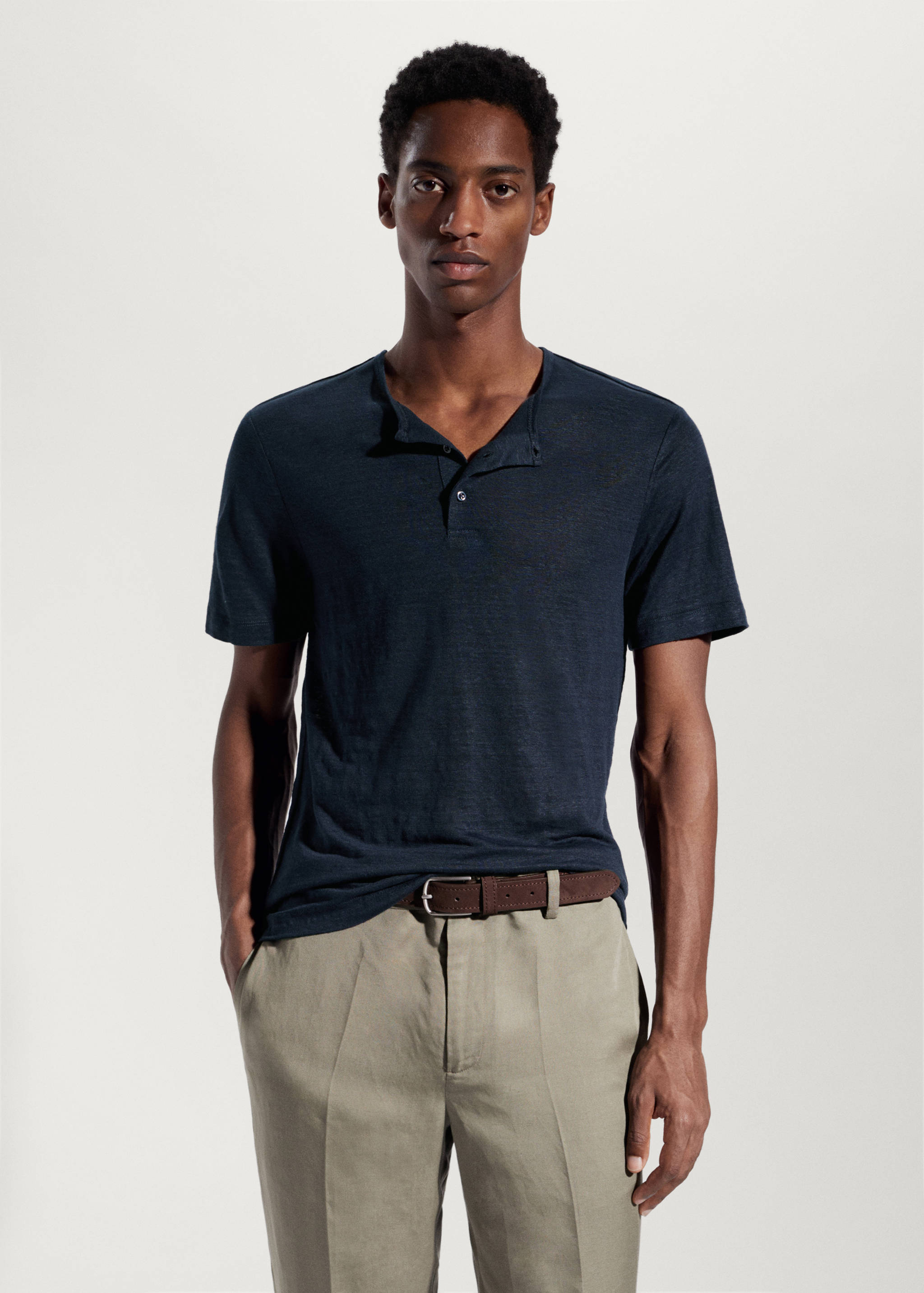 Футболка хенли 100% лен - Средний план