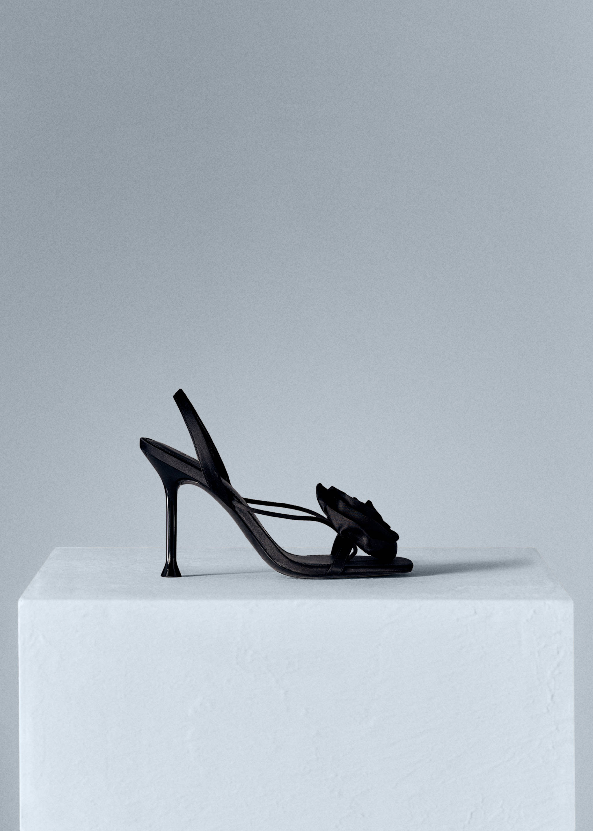 Maxi flower heeled sandal - Article without model