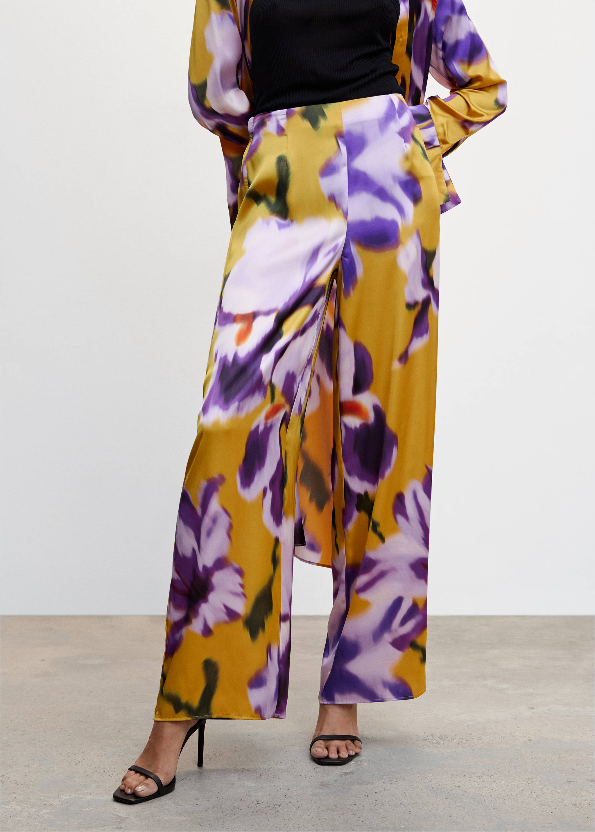 Floral palazzo trousers - Details of the article 6