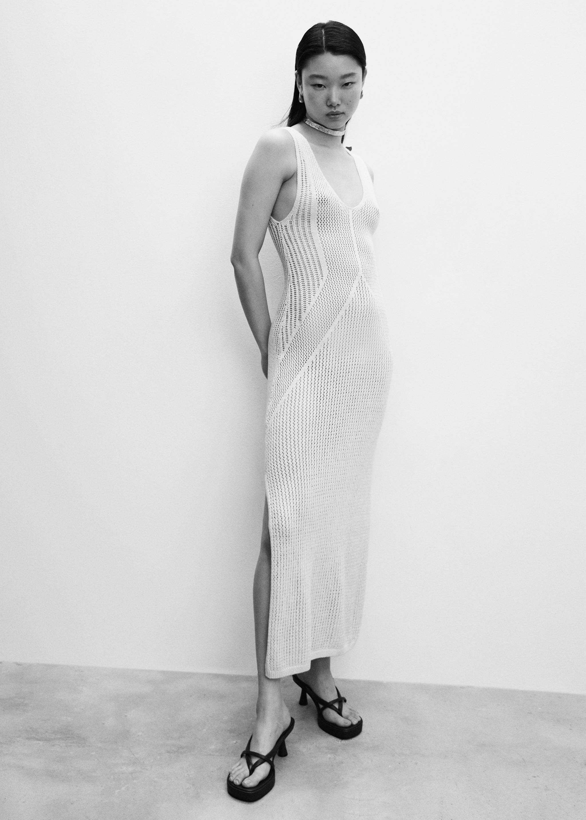 Robe maille ajourée ouvertures - Détail de l'article 2