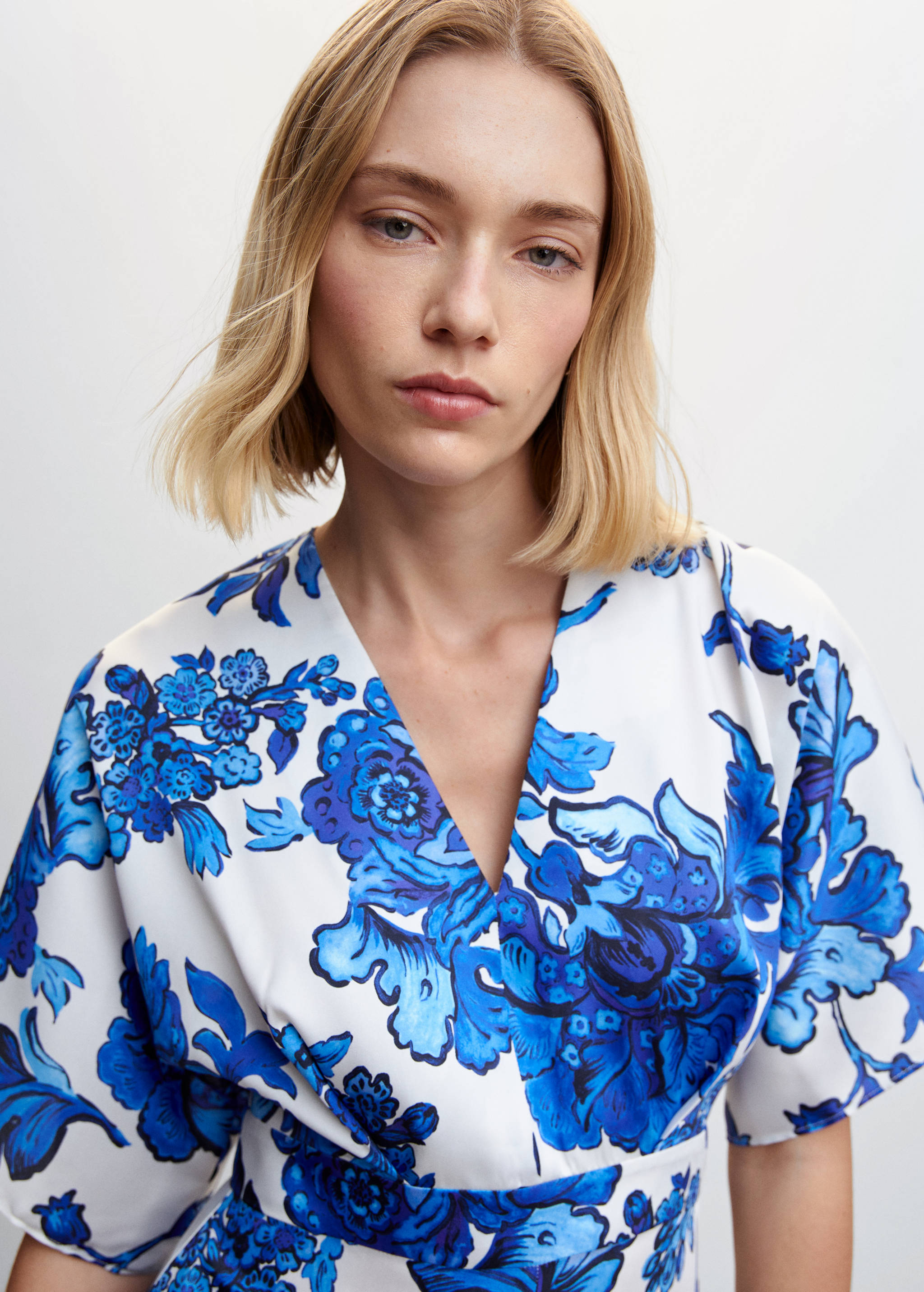 Mono crop floral - Detalle del artículo 1