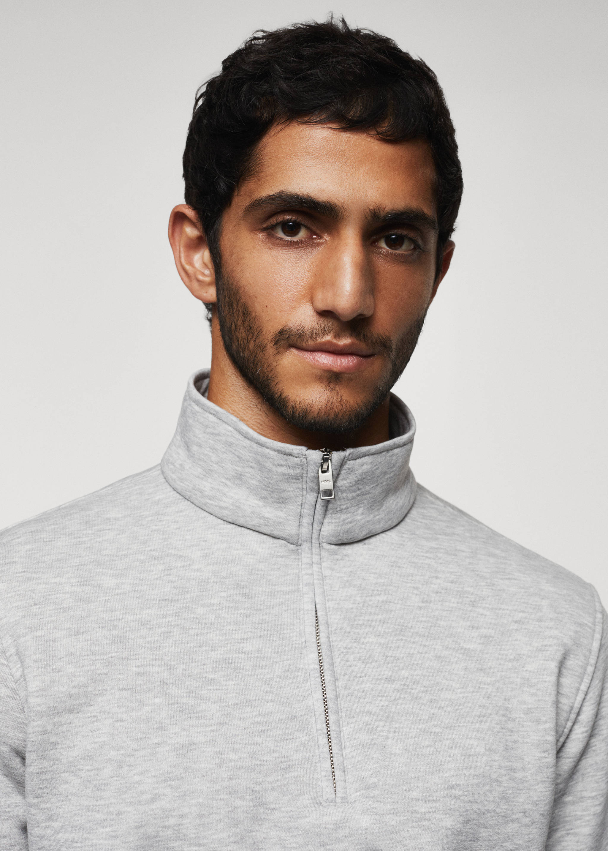 Хлопковый свитшот с воротником на молнии - Деталь изделия 1