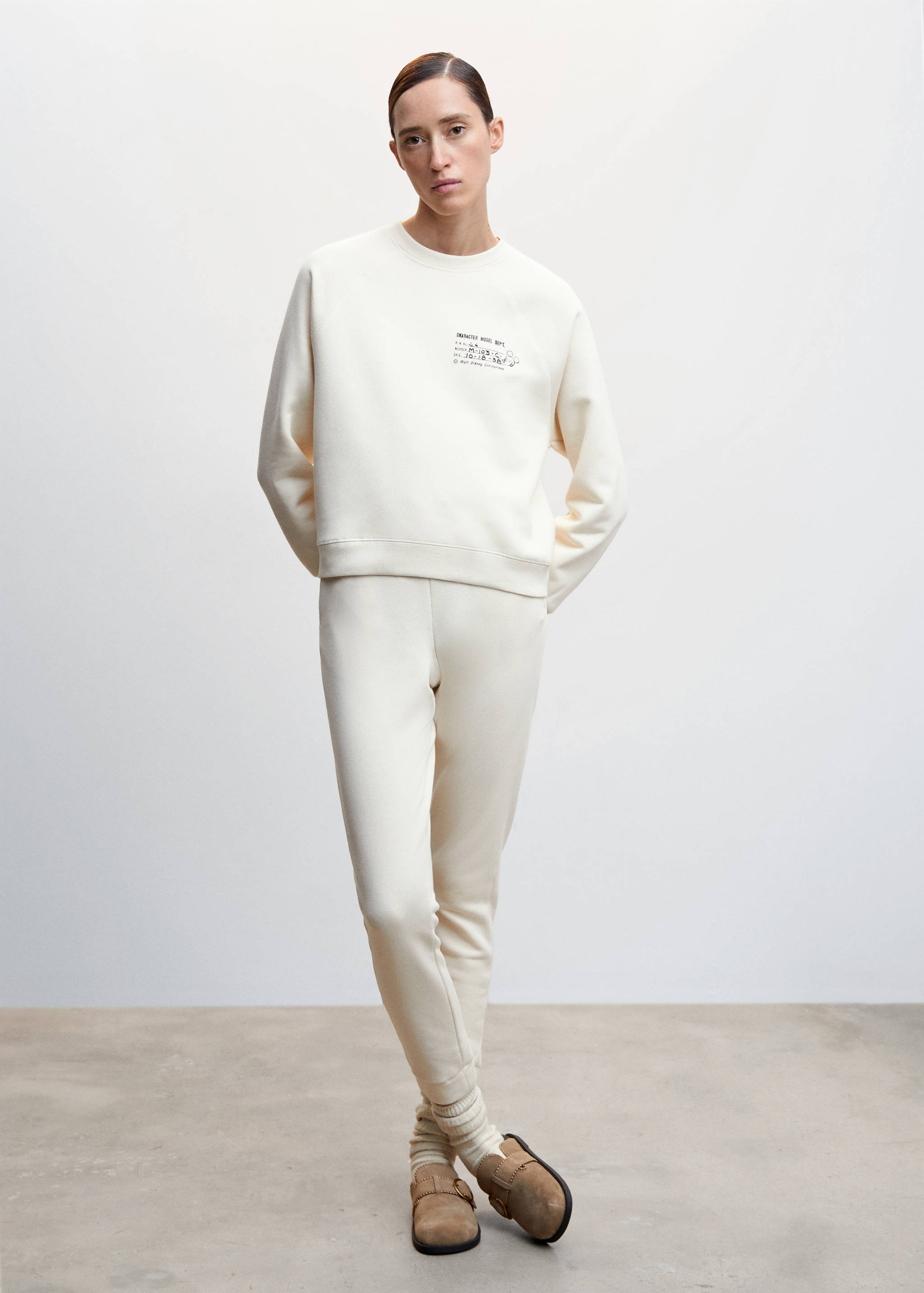 Knitted trousers - General plane