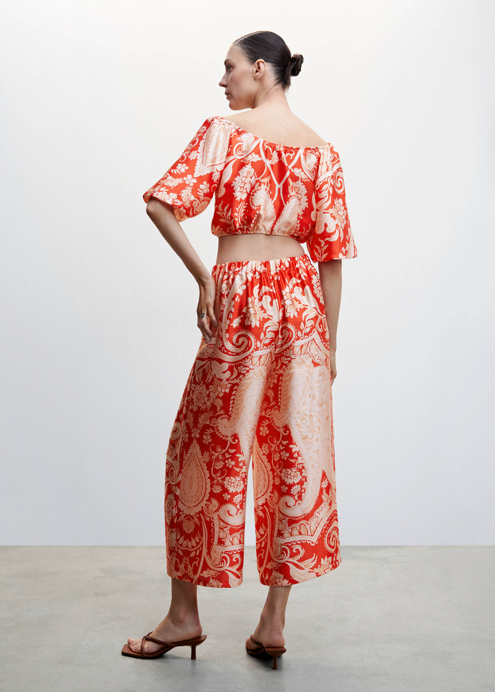 Pantalon satiné imprimé - Verso de l’article