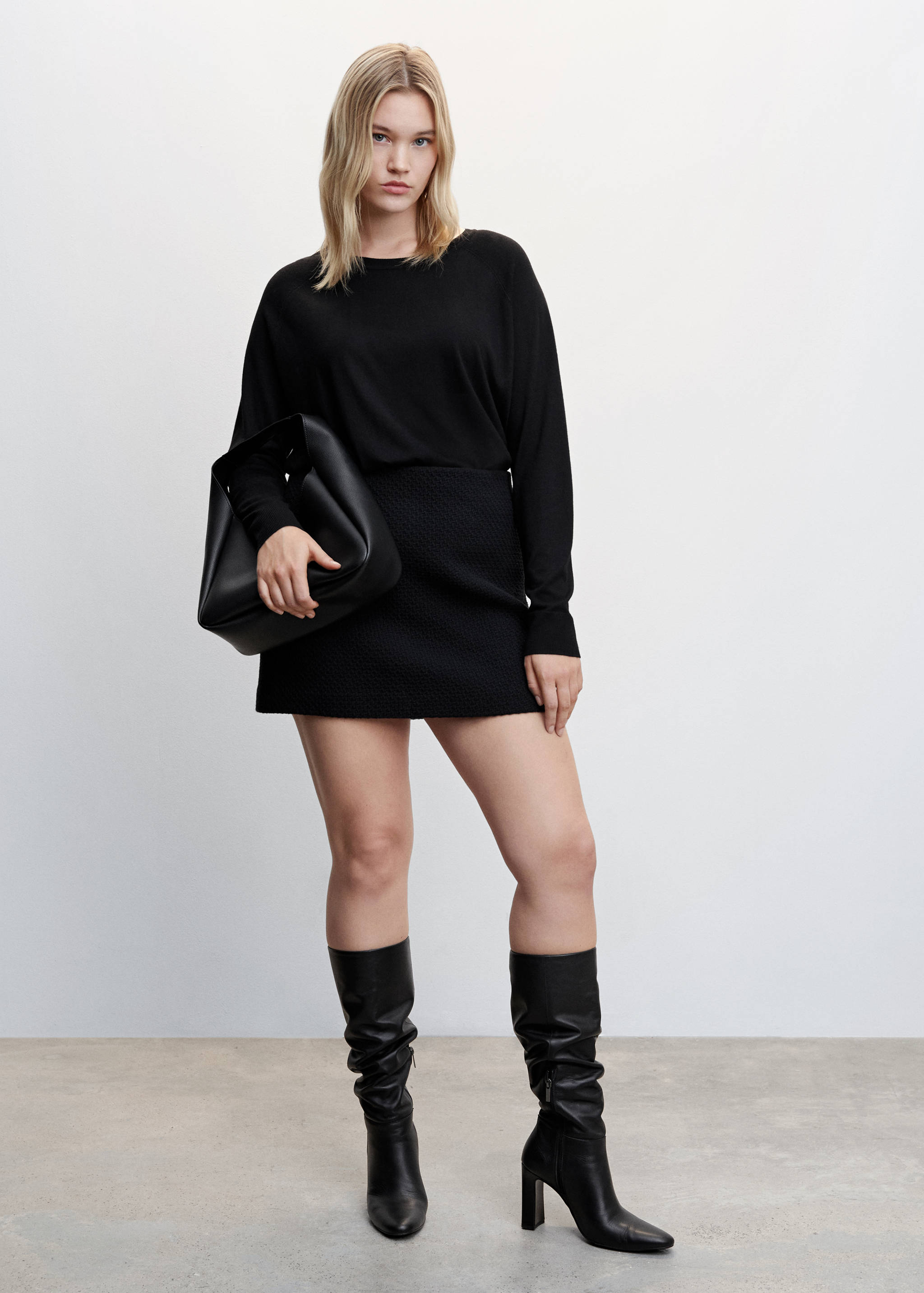 Fine-knit crew-neck sweater - Details of the article 3