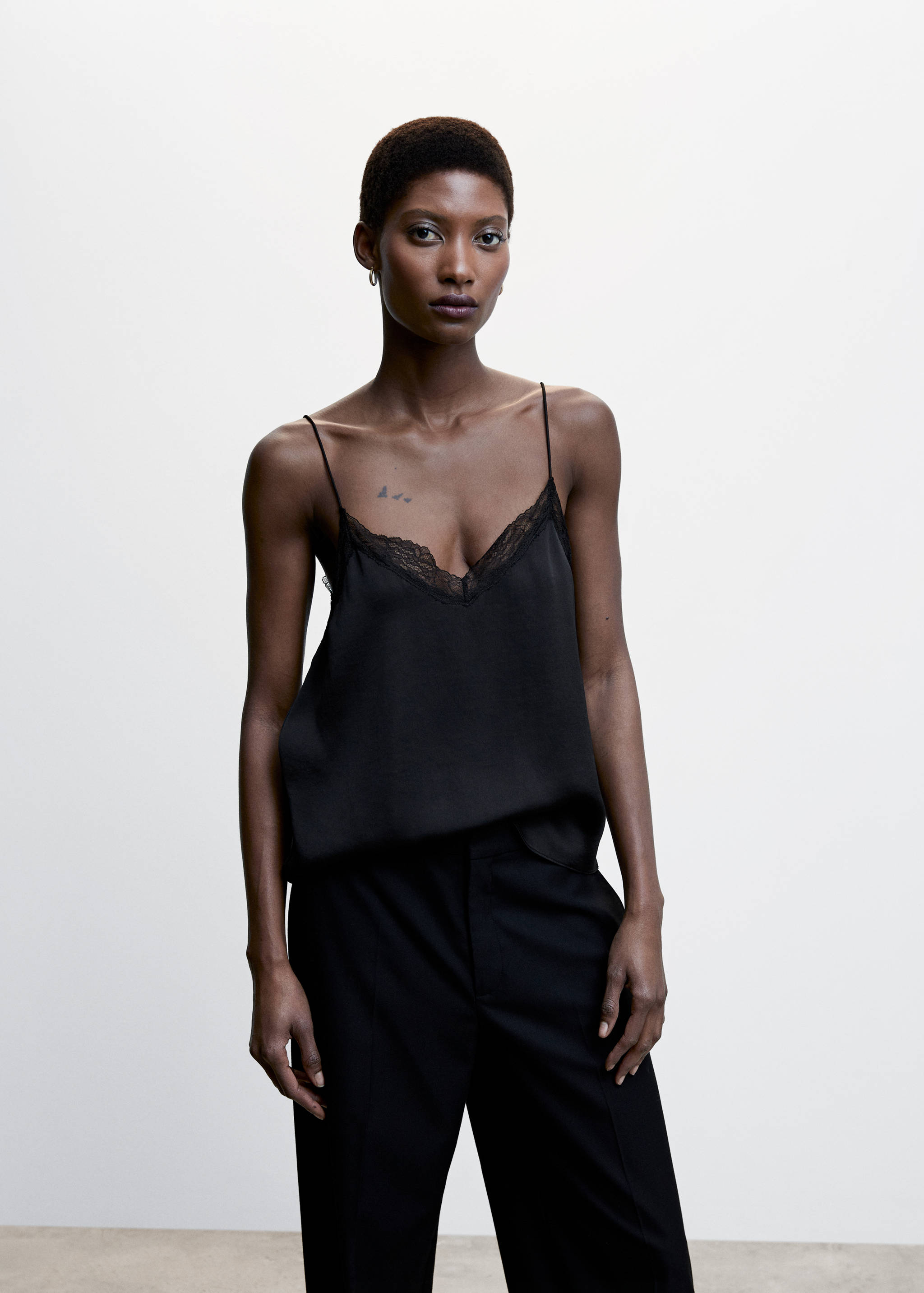 ثوب علوي طراز ثوب داخلي تطريز - رؤية وسط