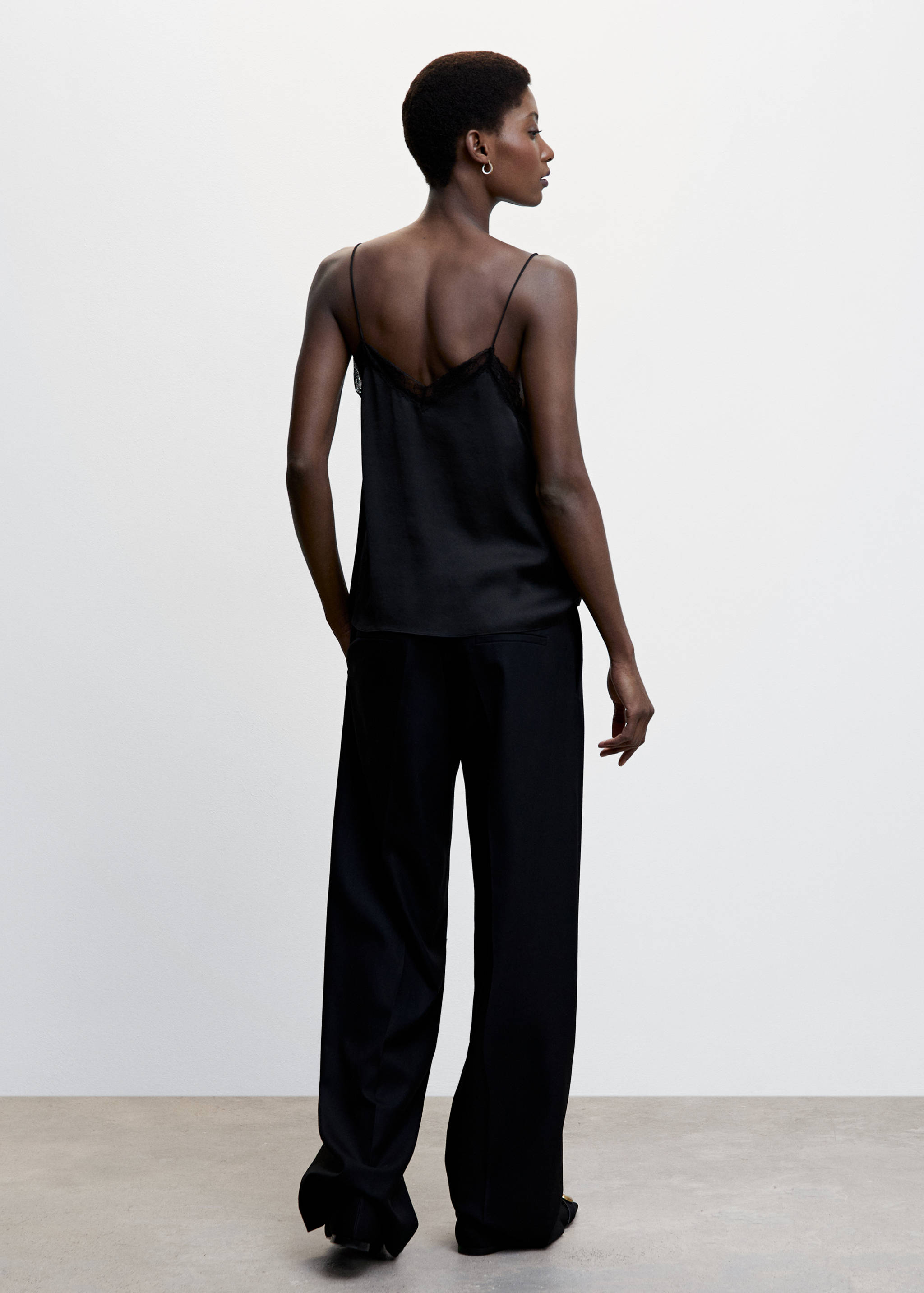 ثوب علوي طراز ثوب داخلي تطريز - الجهة الخلفية للمنتج