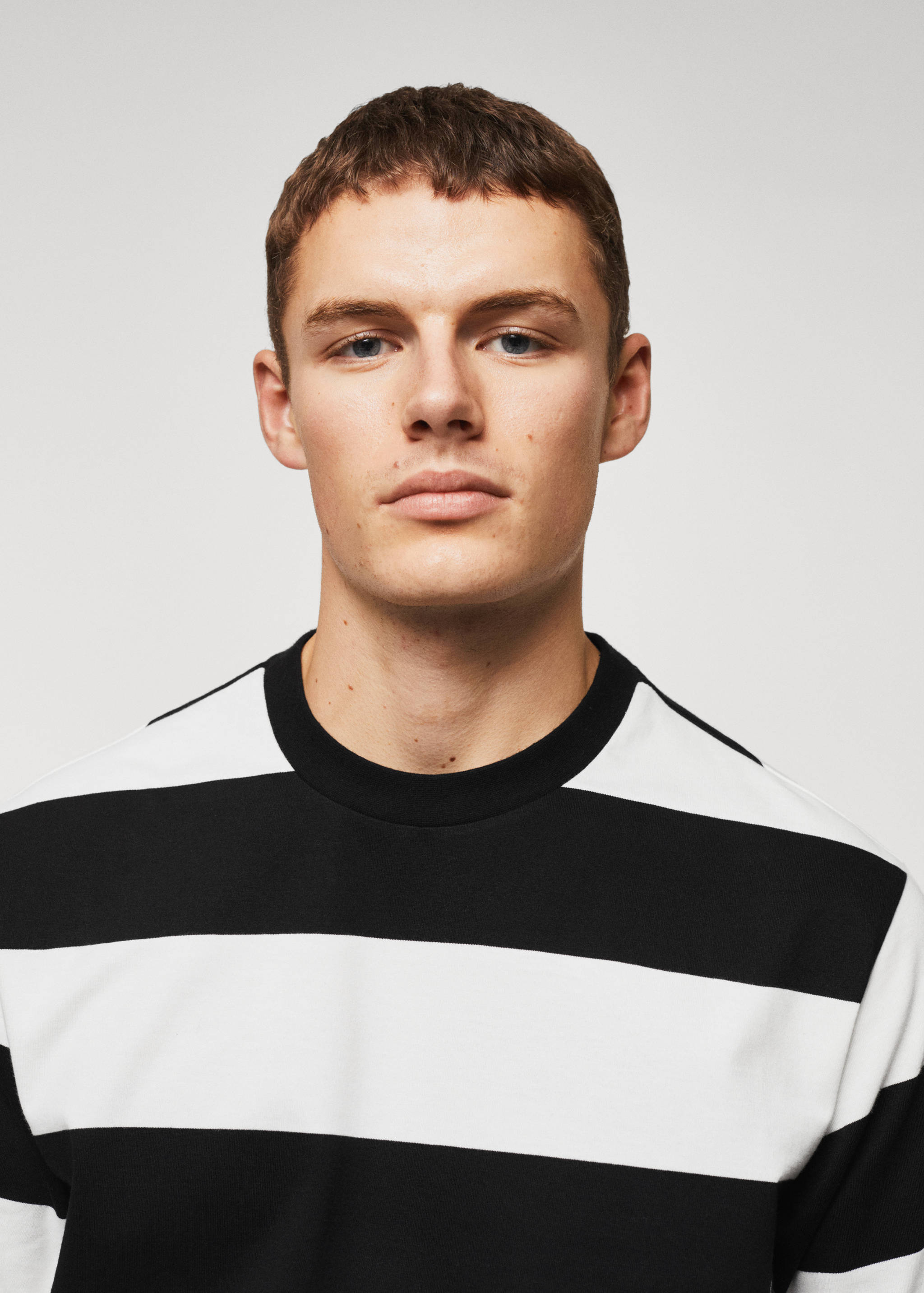 Striped cotton T-shirt - Details of the article 1