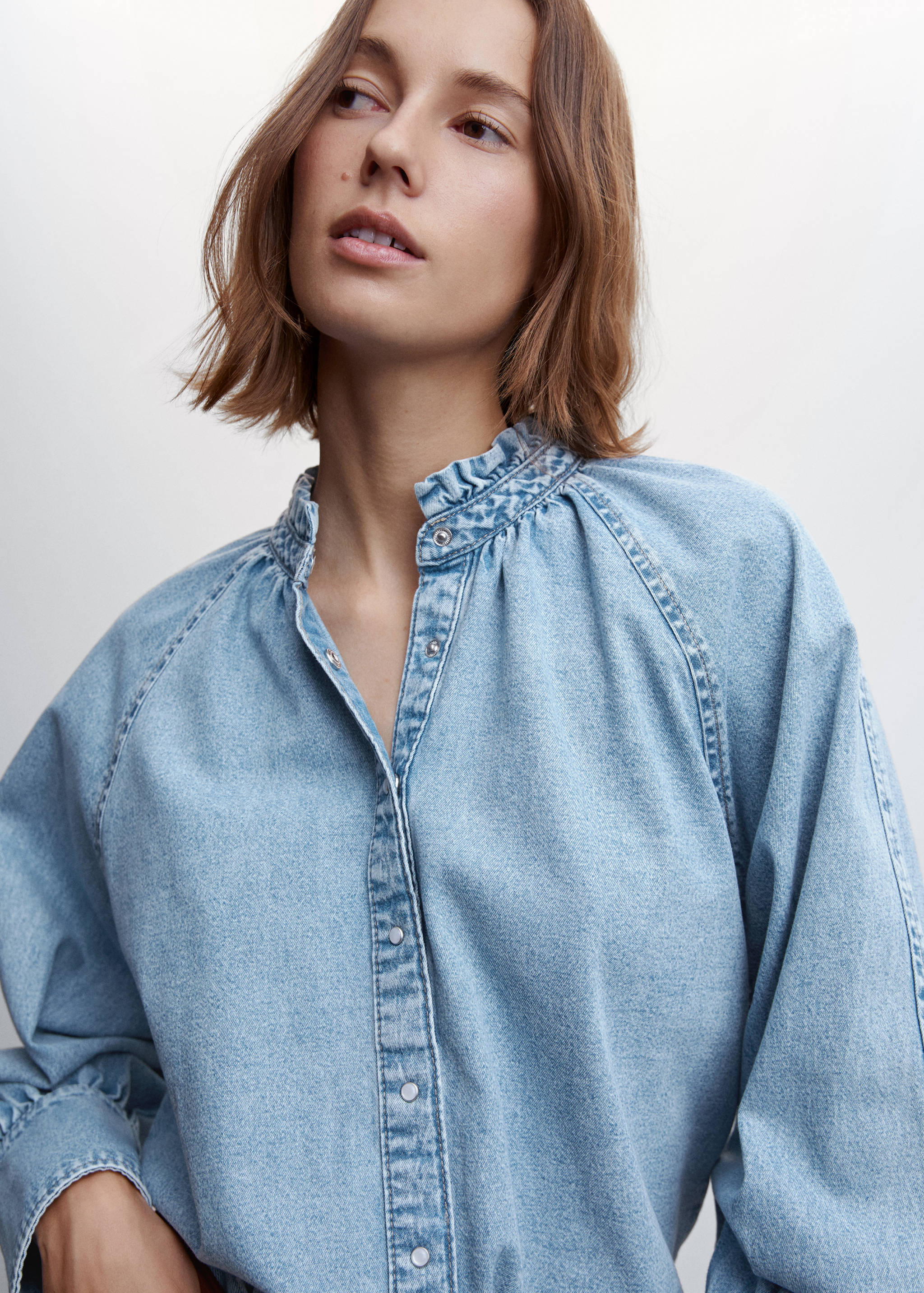 Puffed sleeves denim shirt - Details of the article 1
