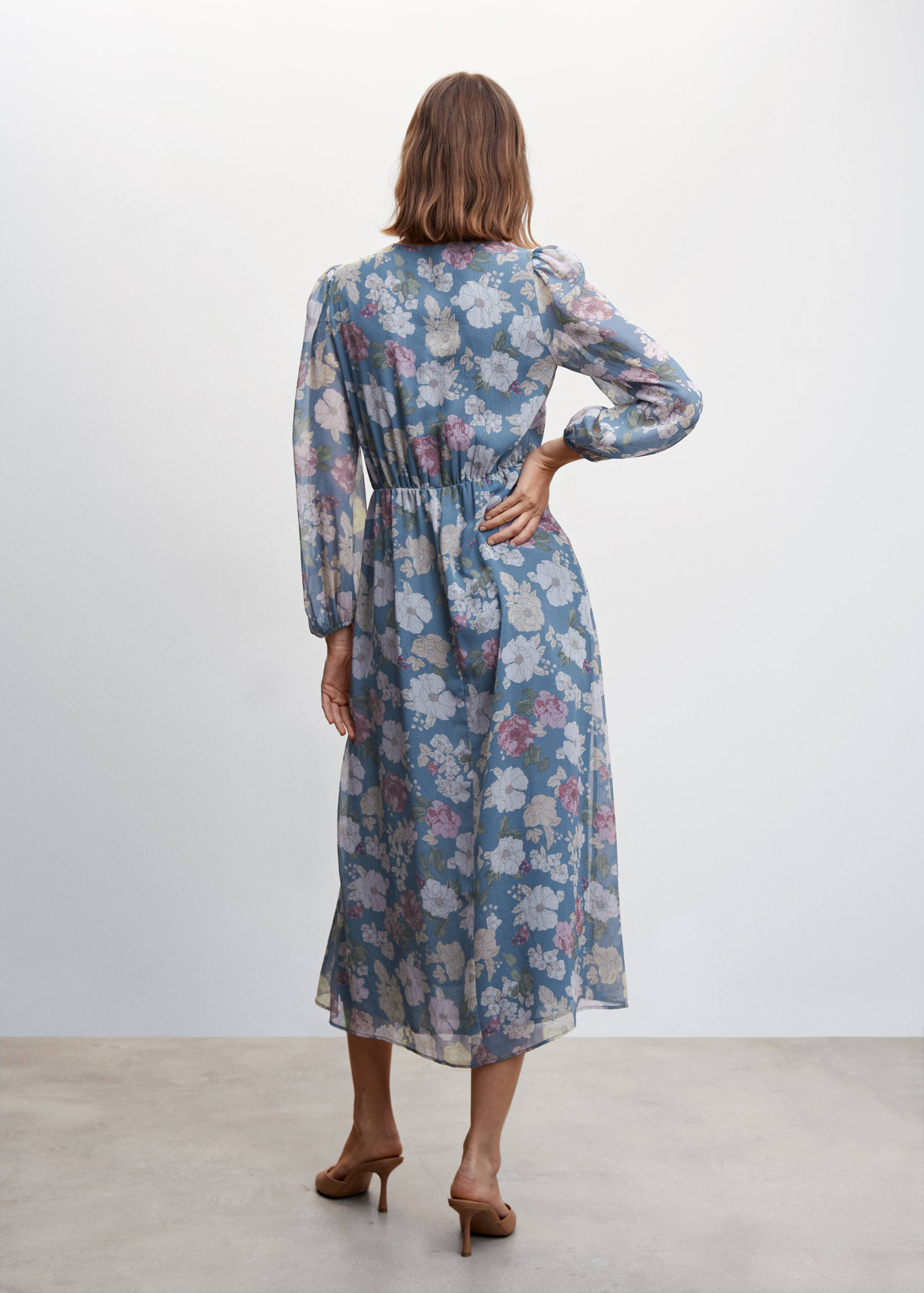 Floral chiffon dress - Reverse of the article