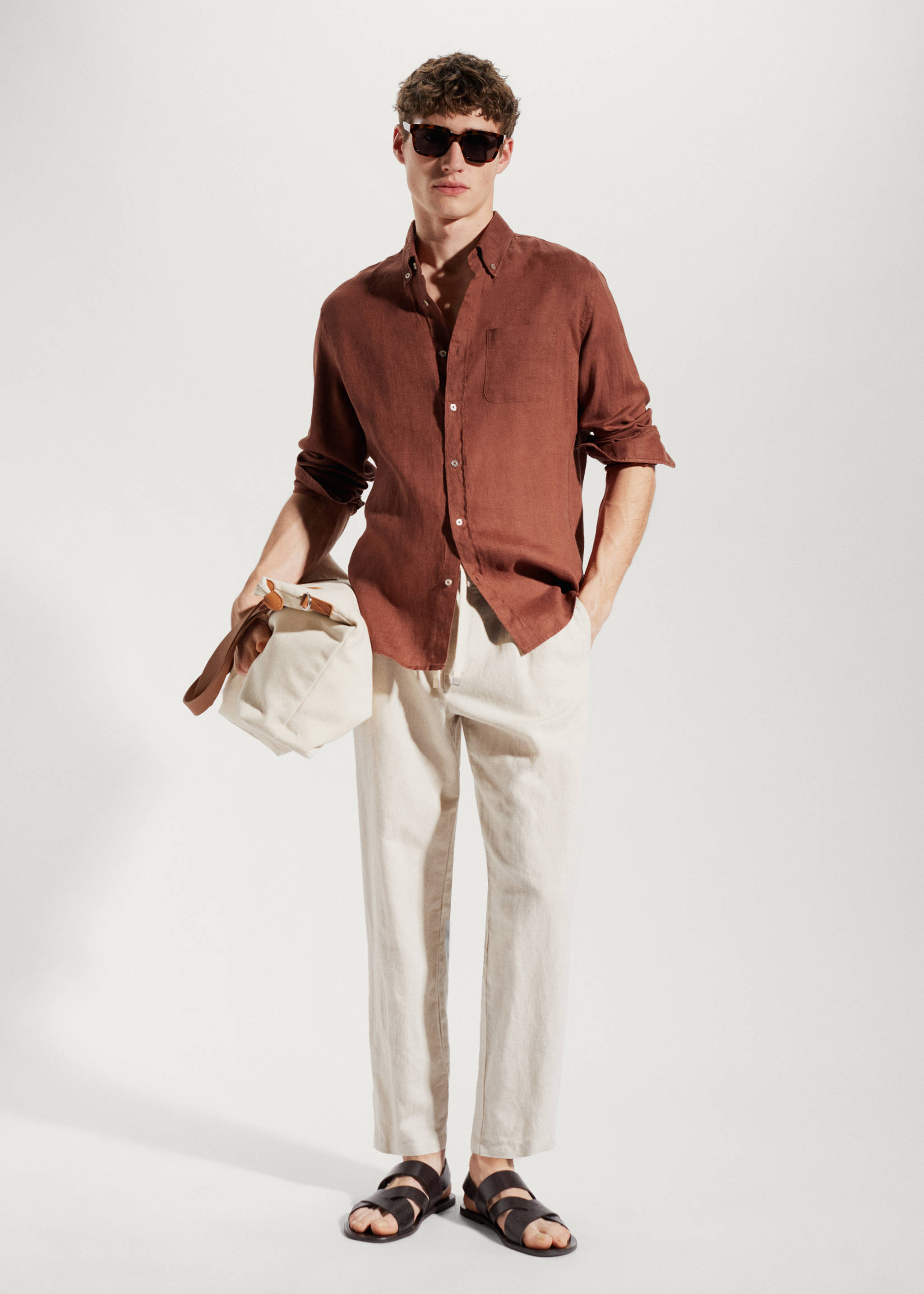 Camisa slim fit 100% lino - Plano general