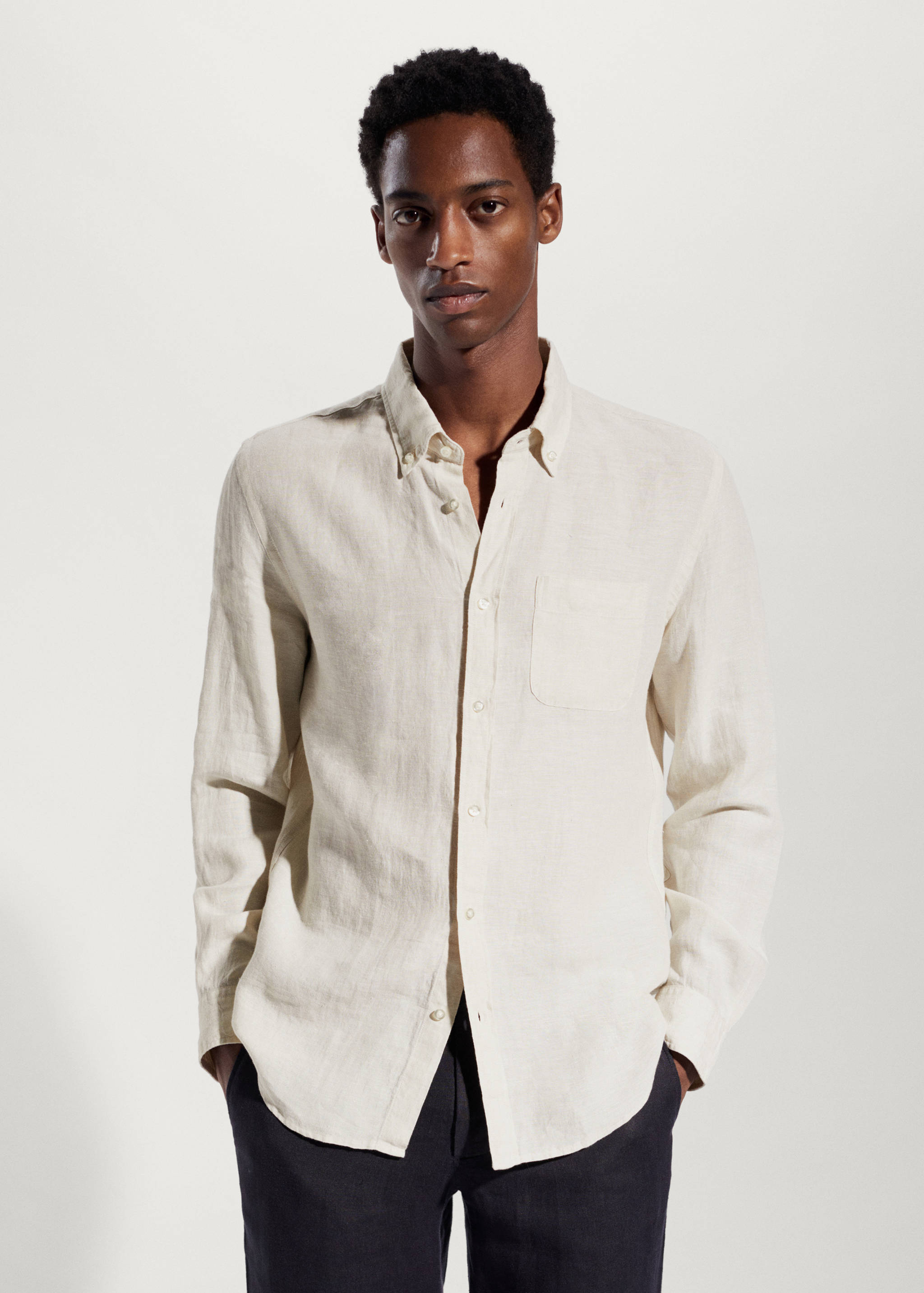 Camisa slim fit 100% lino - Plano medio