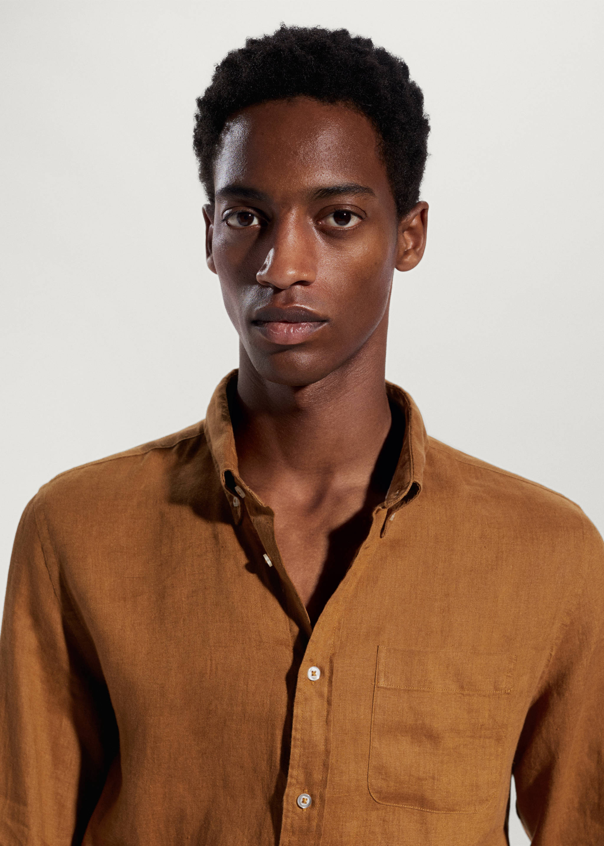 Camisa slim fit 100% lino - Detalle del artículo 2